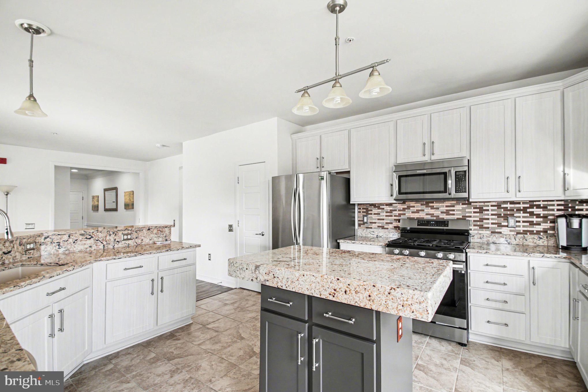 SPRING HILL - Residential