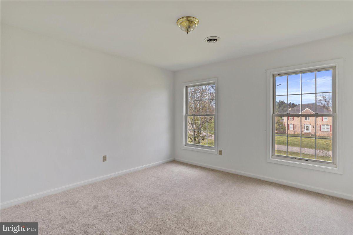 STONE BROOK - Residential