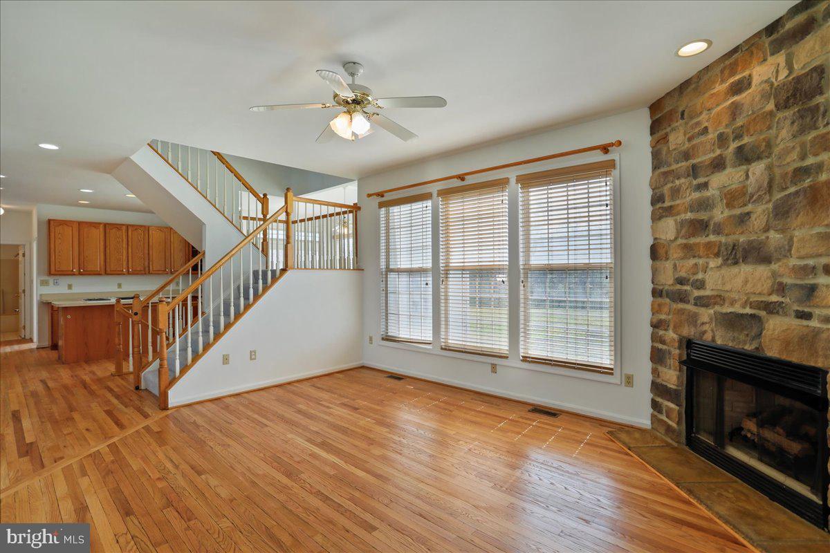 STONE BROOK - Residential