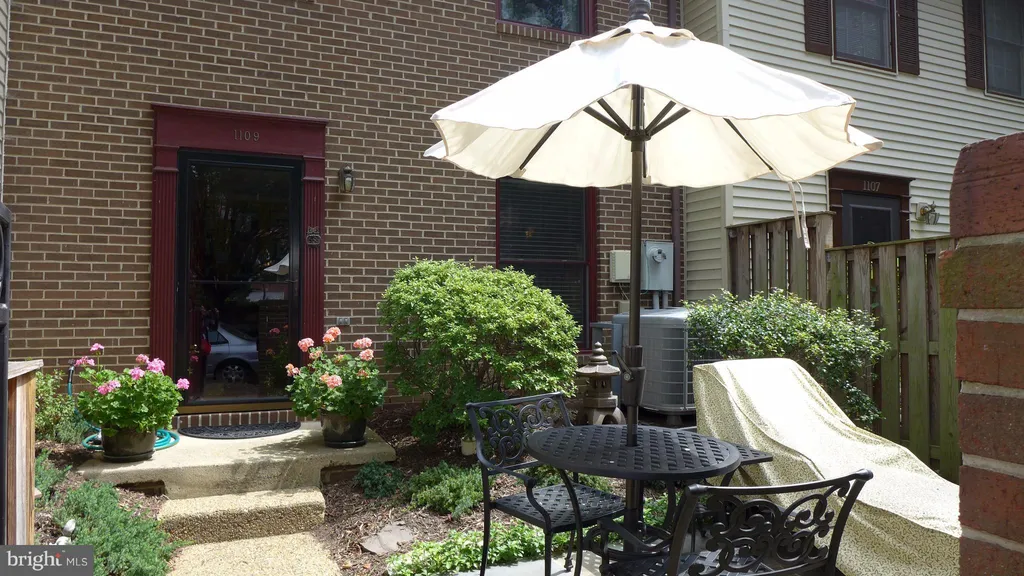 1109 Stafford Street, Arlington, VA 22201