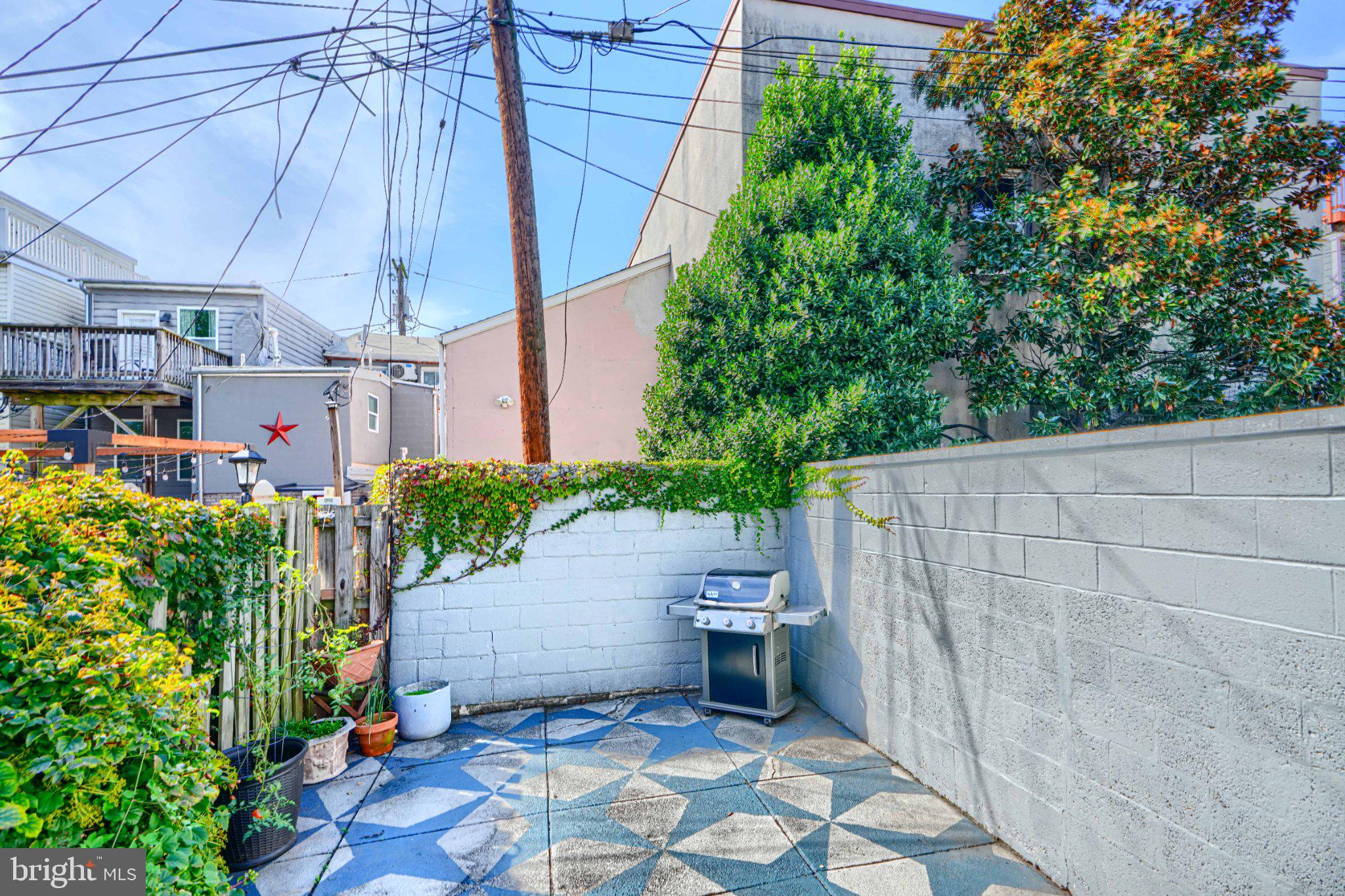 UPPER FELLS POINT - Residential