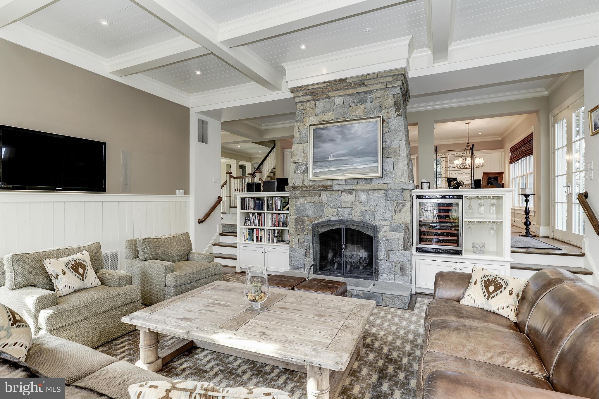 BRADLEY HILLS GROVE - Residential