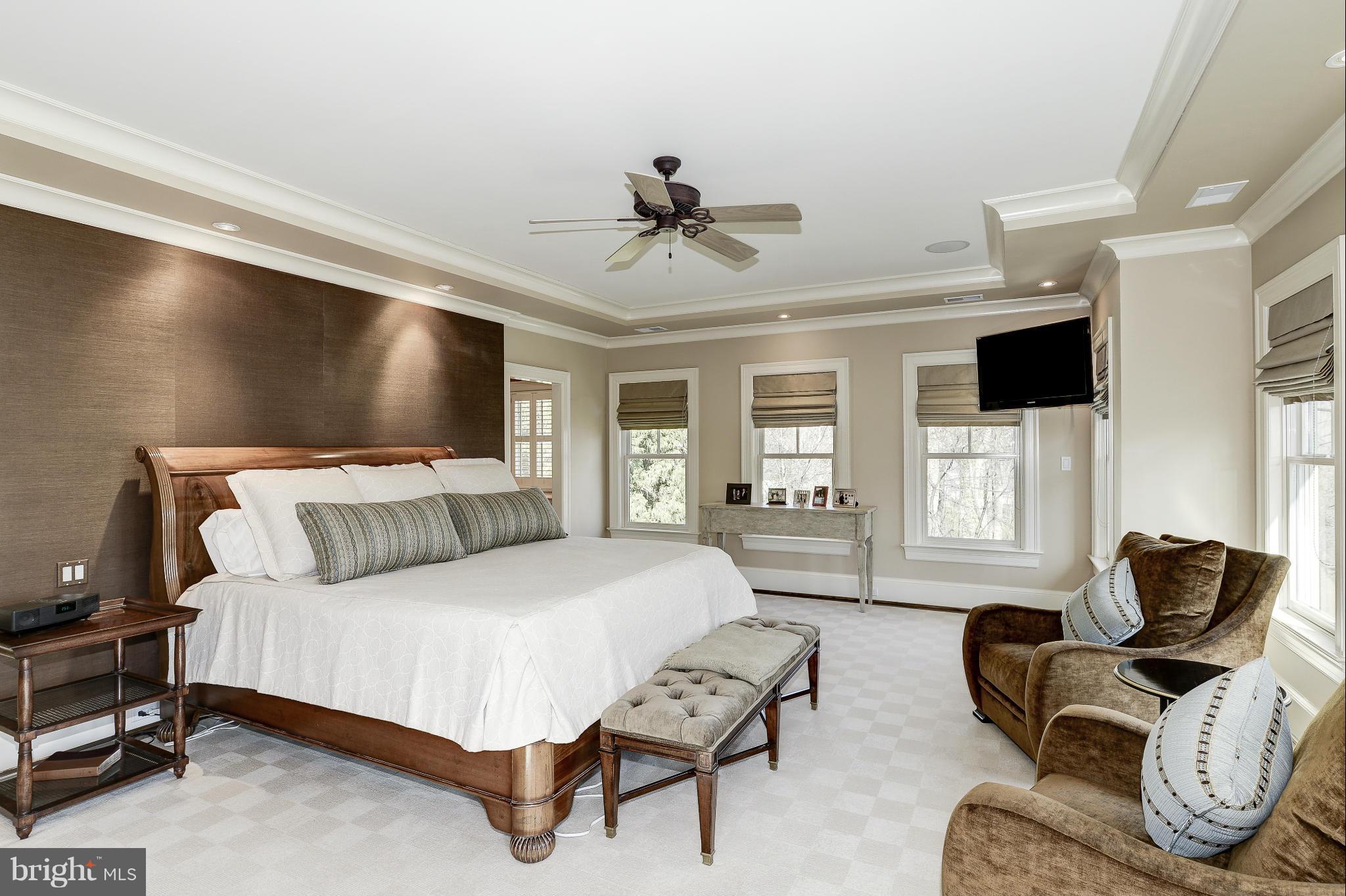 BRADLEY HILLS GROVE - Residential