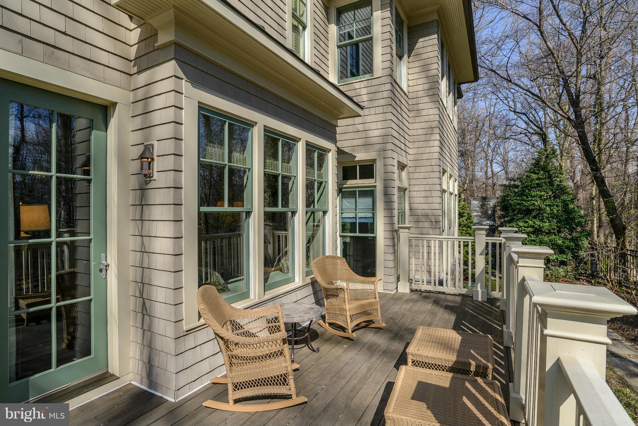 BRADLEY HILLS GROVE - Residential