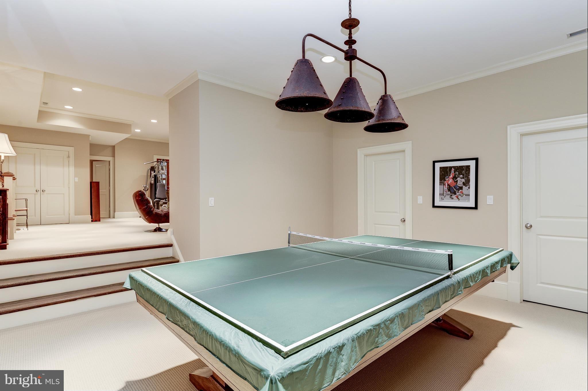 BRADLEY HILLS GROVE - Residential