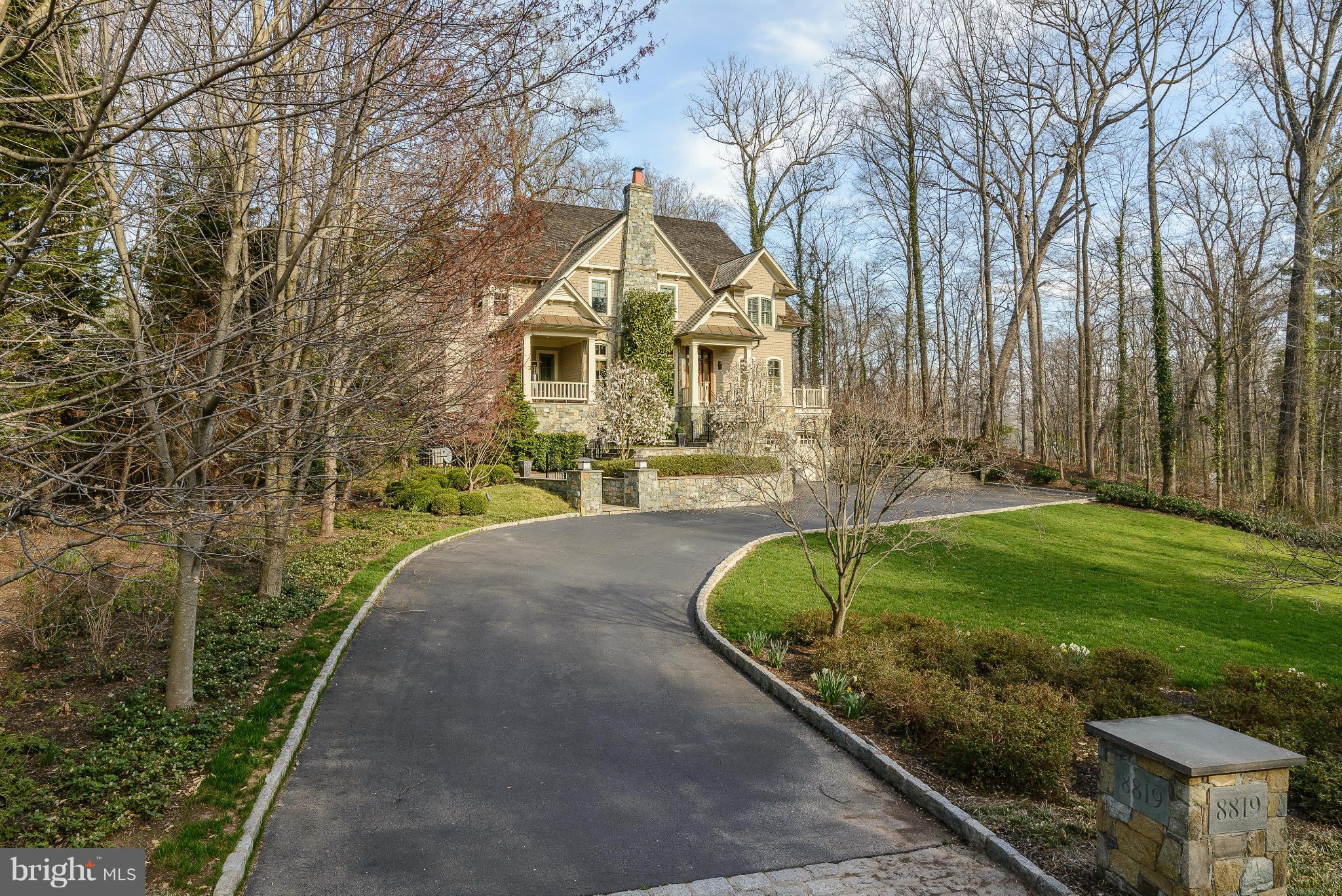 BRADLEY HILLS GROVE - Residential