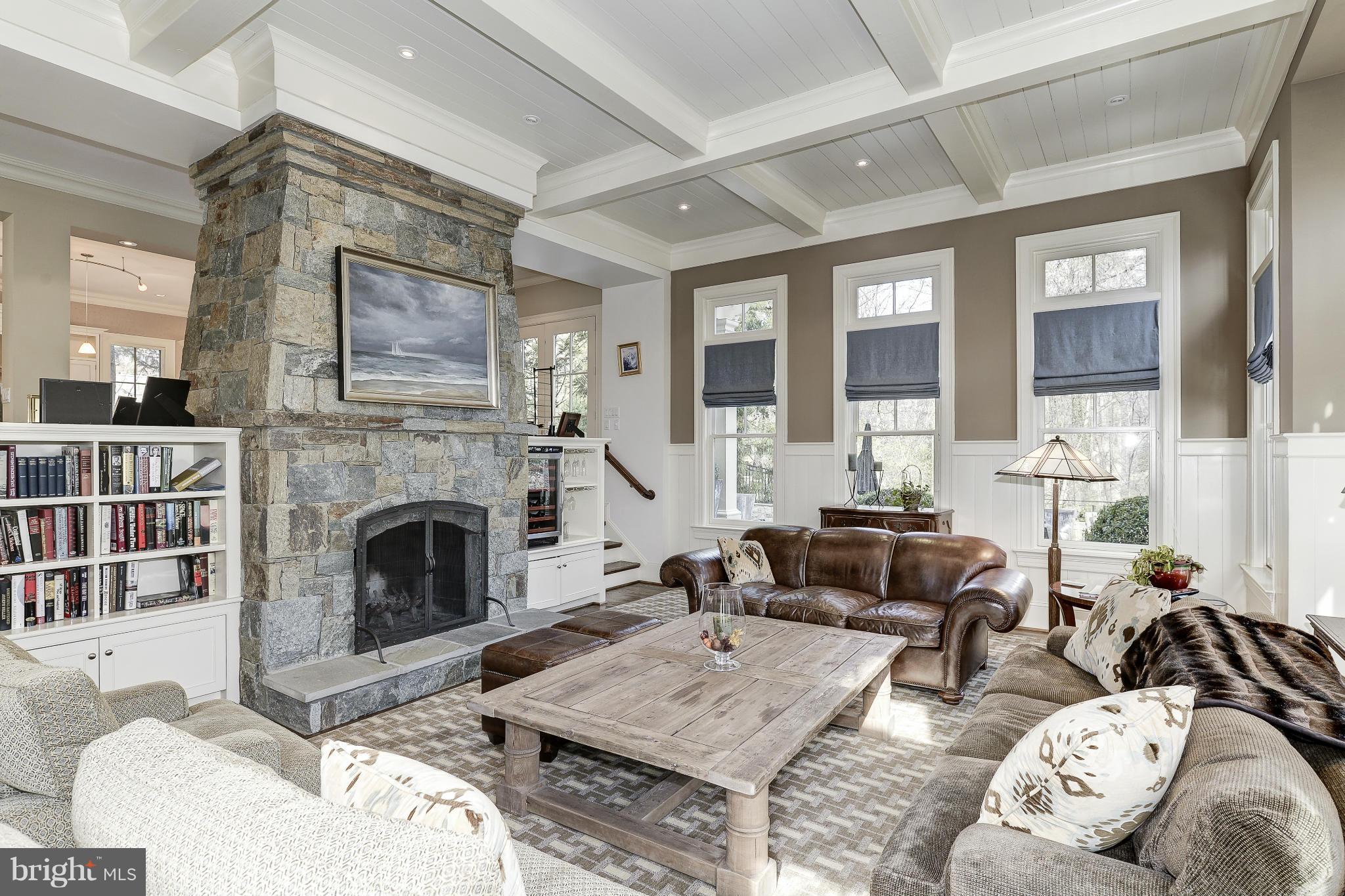 BRADLEY HILLS GROVE - Residential