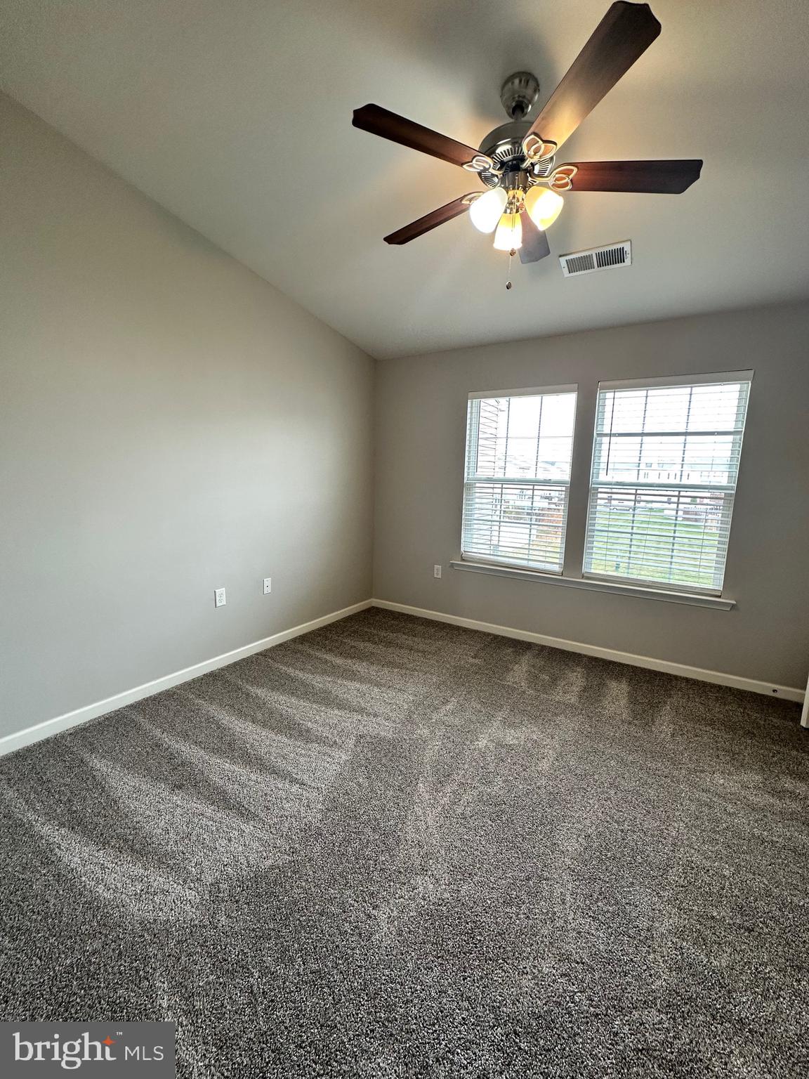 MANOR PARK - Residential Lease