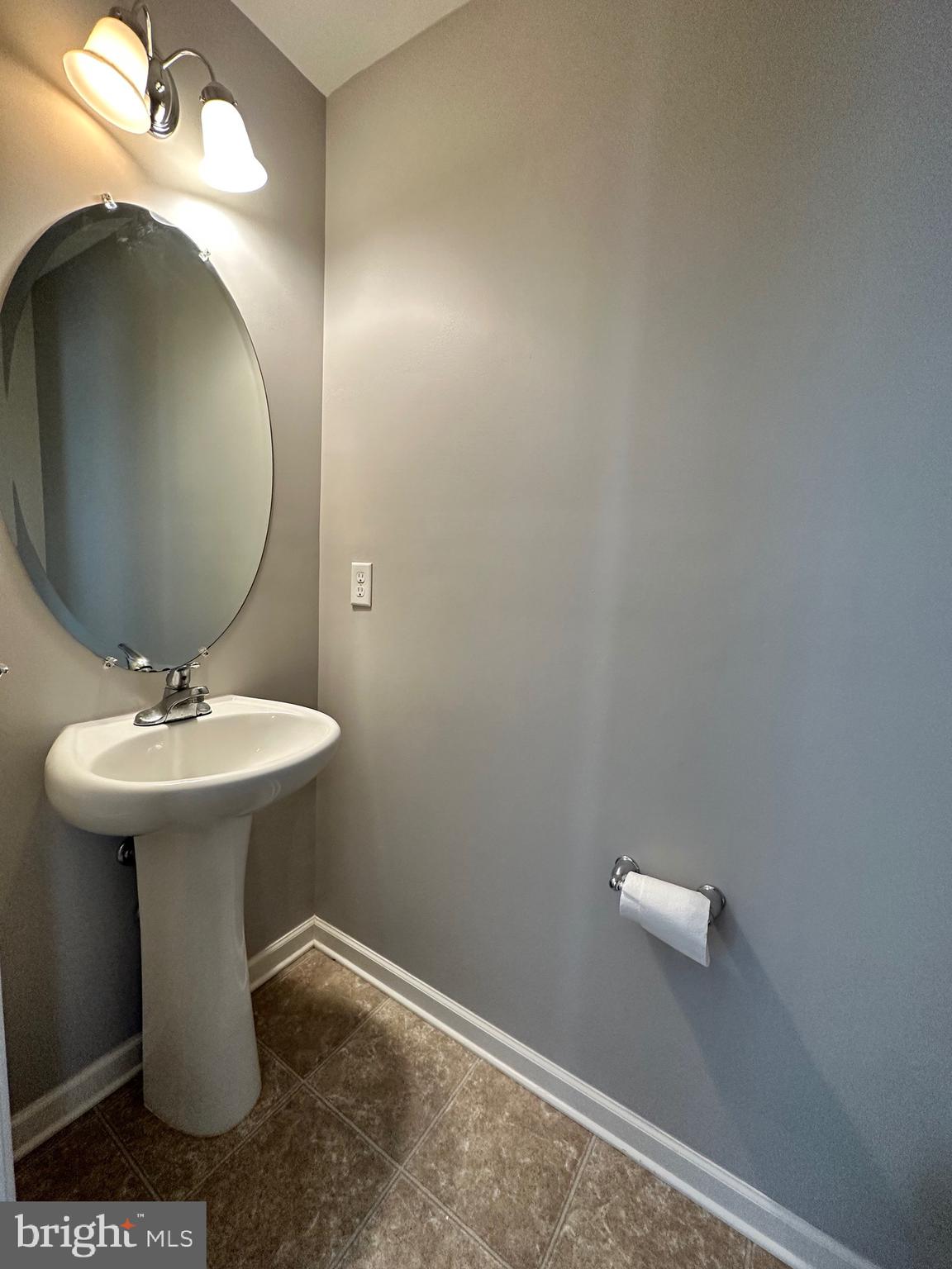 MANOR PARK - Residential Lease