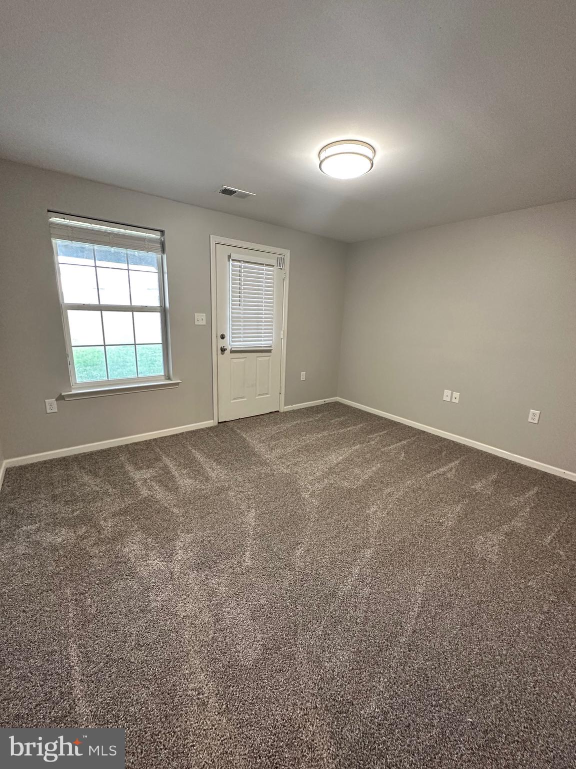 MANOR PARK - Residential Lease