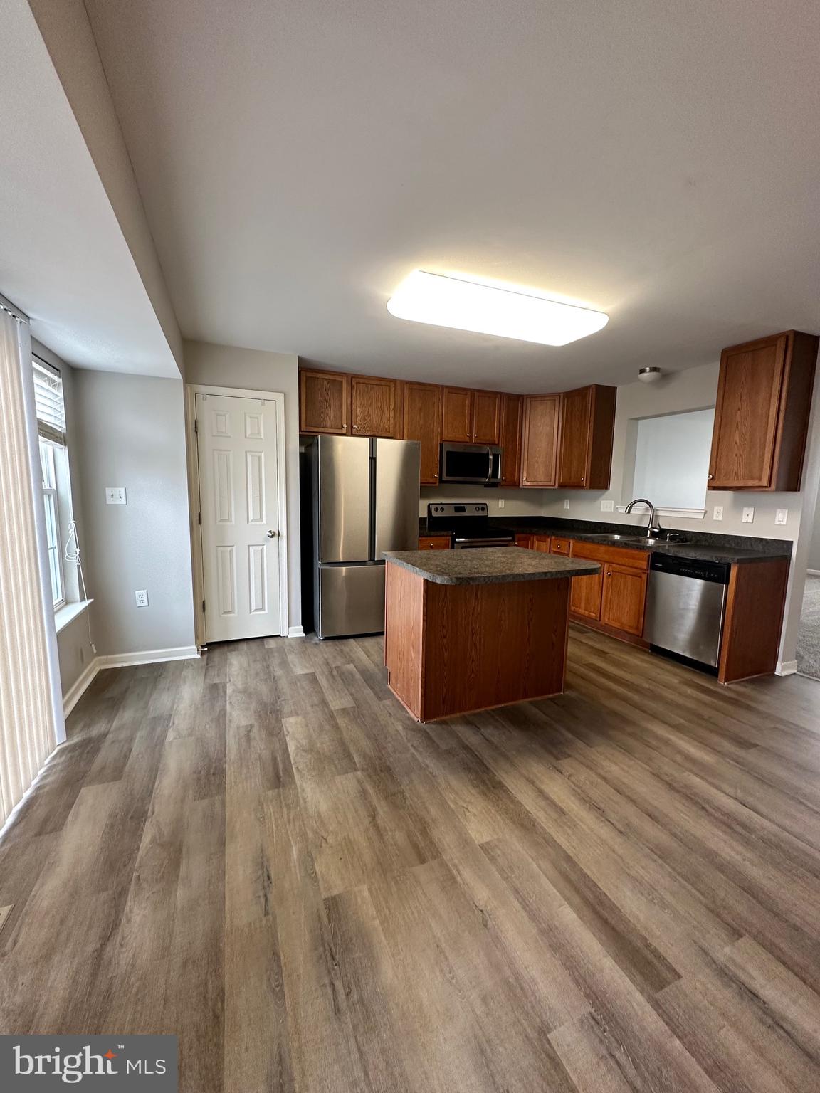 MANOR PARK - Residential Lease