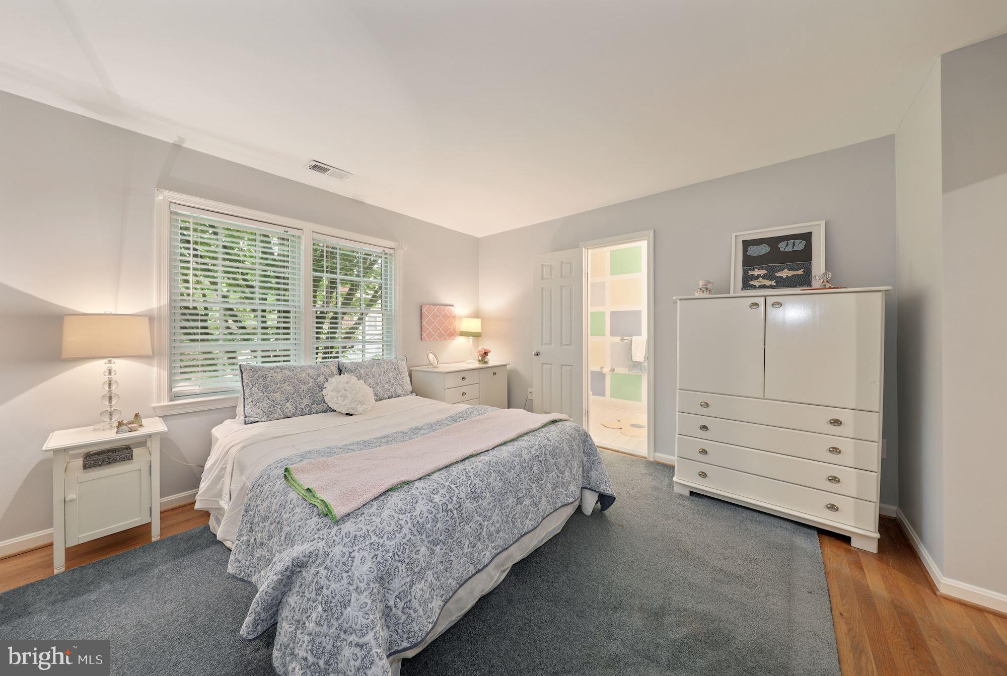 RIVER FALLS - Residential