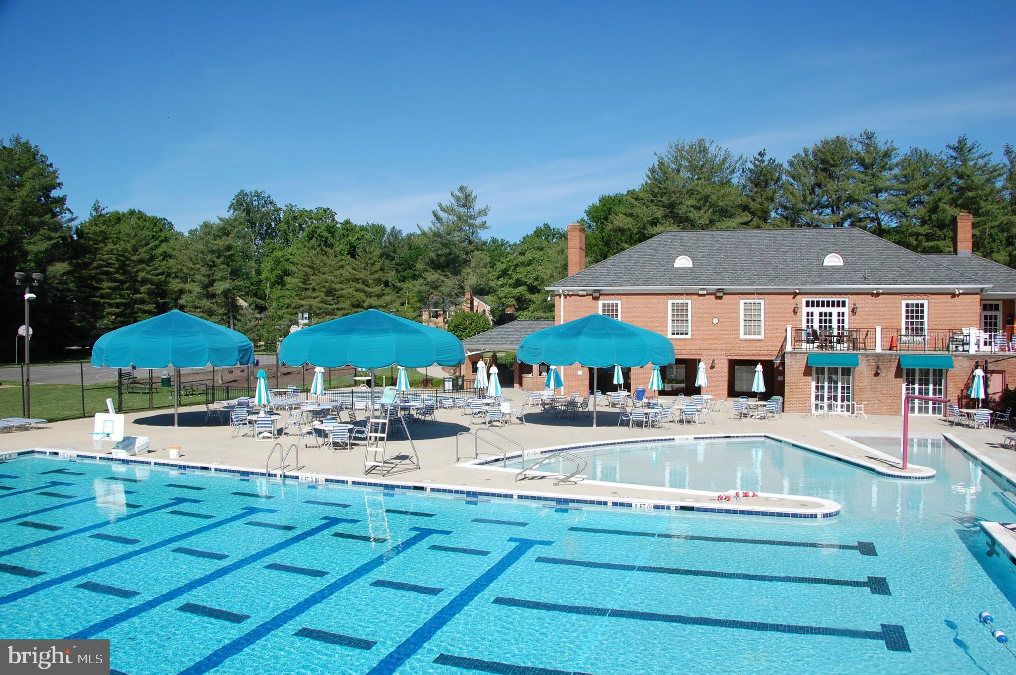 RIVER FALLS - Residential