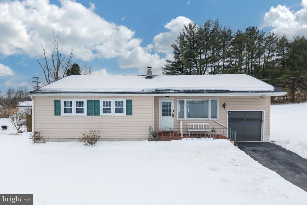 Photo of 129 Old State Road, READING, PA 19606 (MLS # PABK2068234)