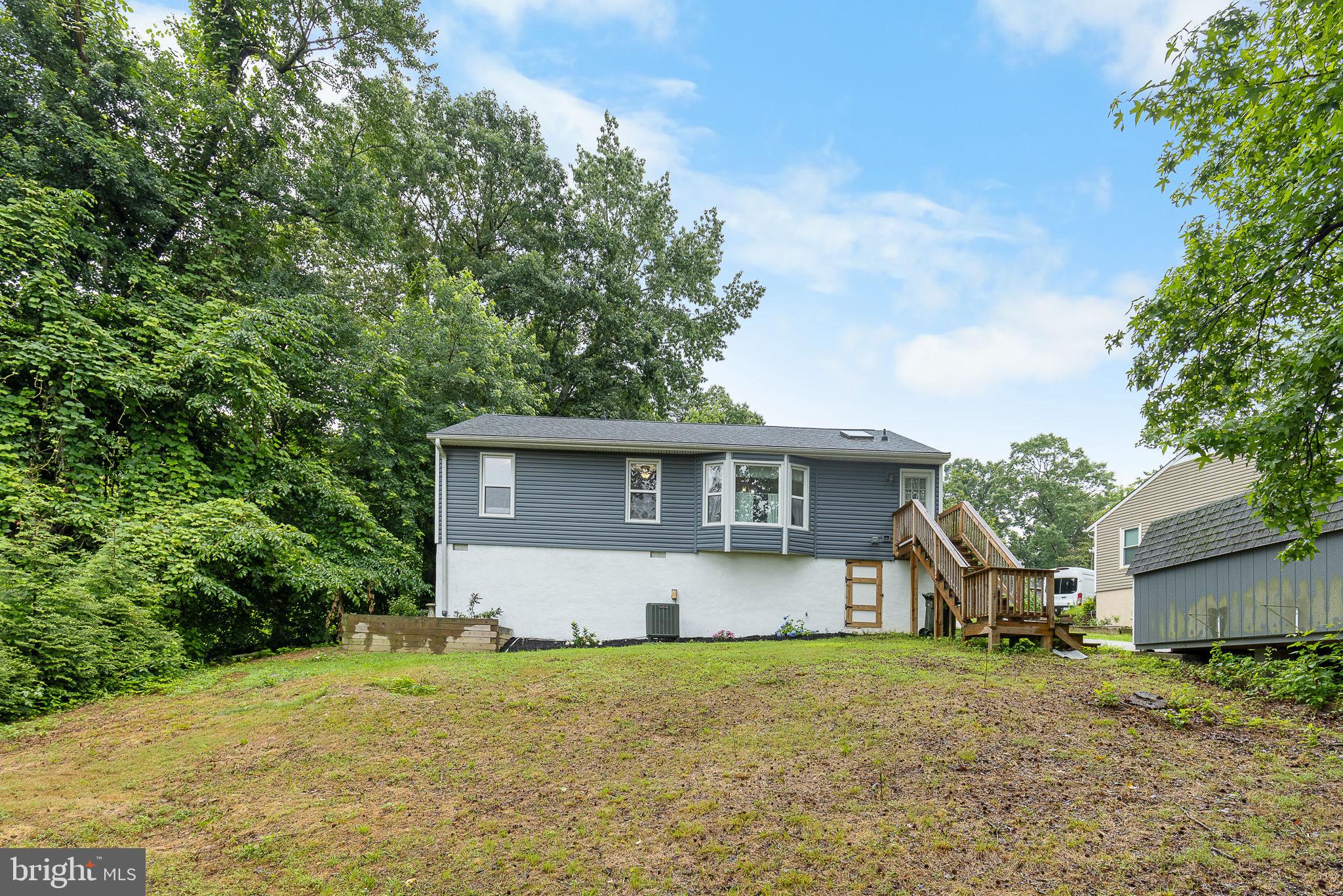 SHADOW WOODS - Residential