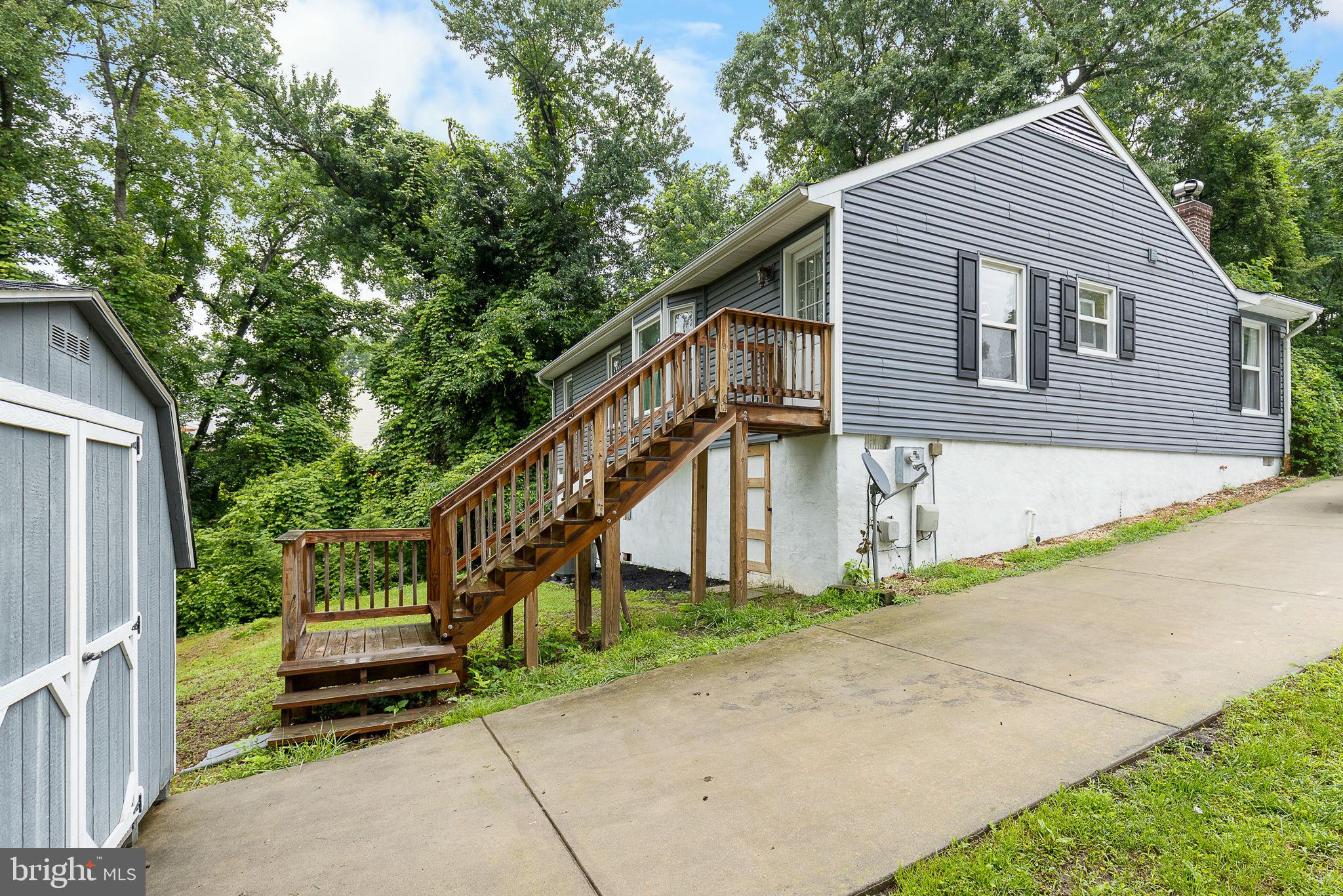 SHADOW WOODS - Residential