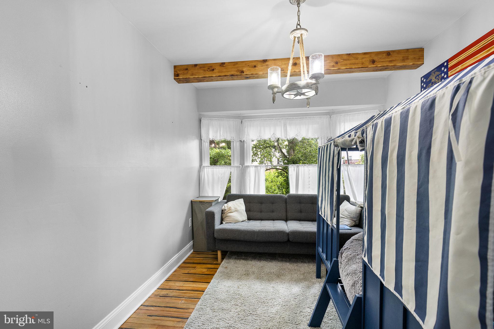 SHADOW WOODS - Residential