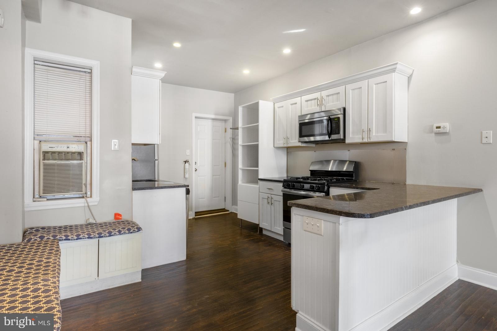 POWELTON VILLAGE - Residential Lease