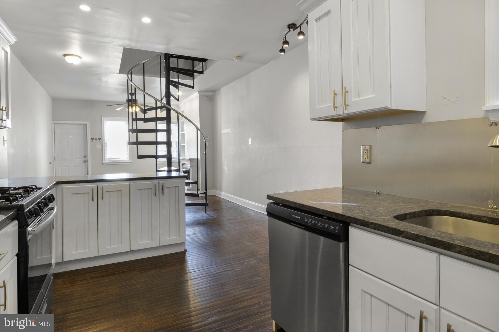 POWELTON VILLAGE - Residential Lease