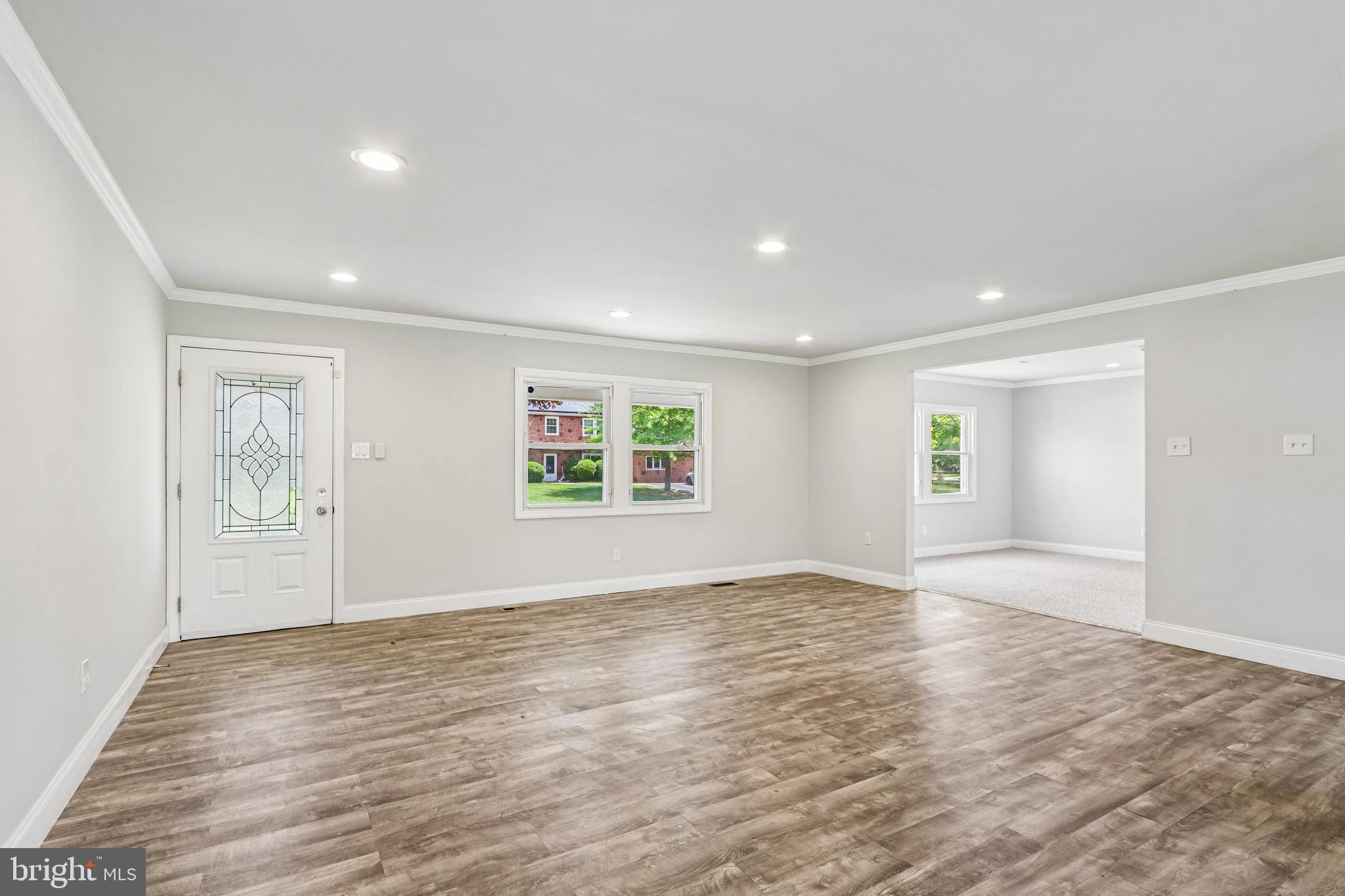 6 NEWPORT LANE
