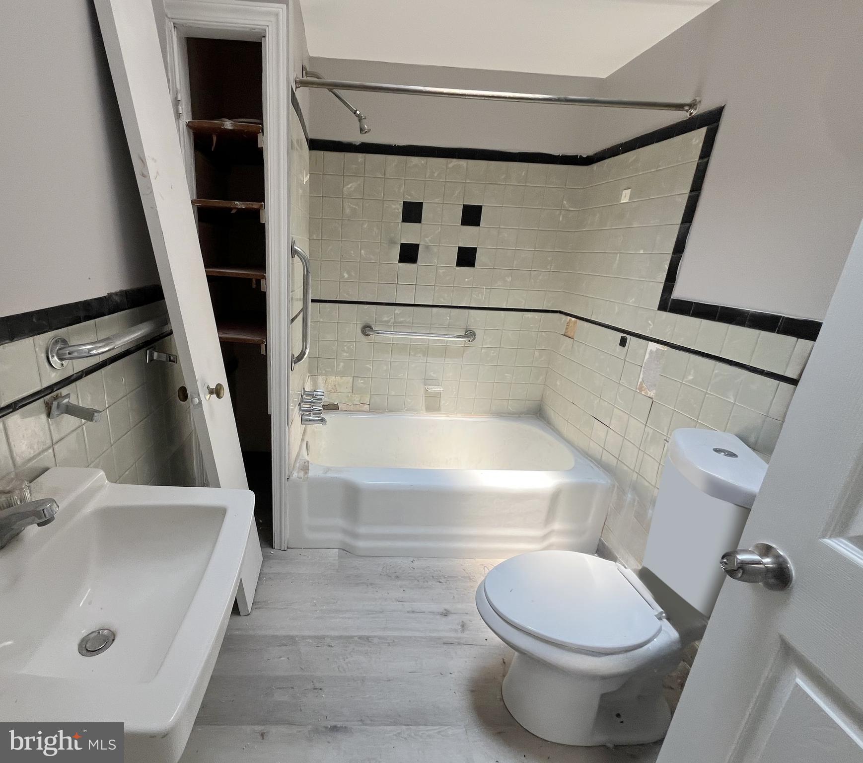 CARROLL PARK - Residential