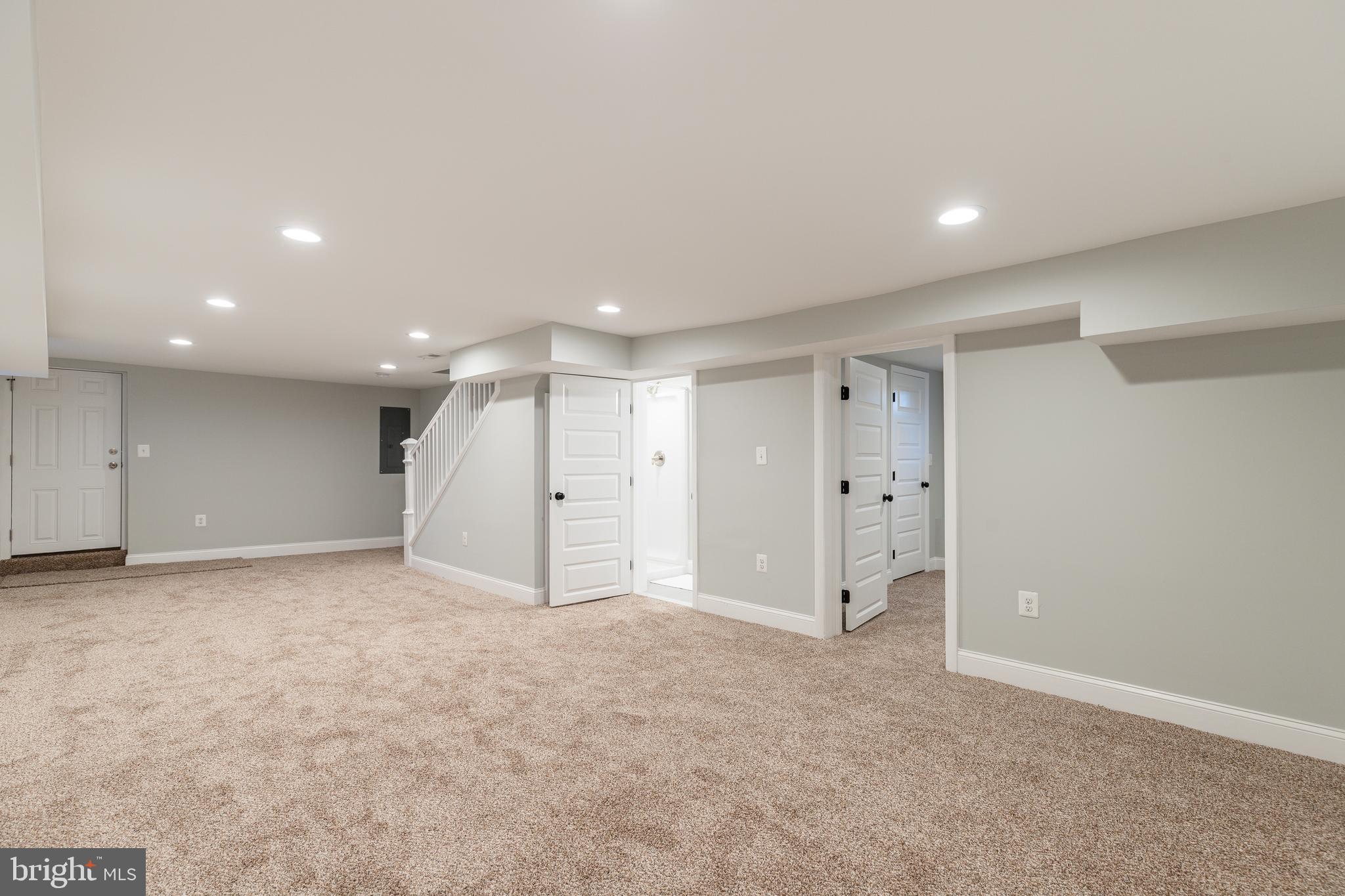 HOWARD PARK - Residential