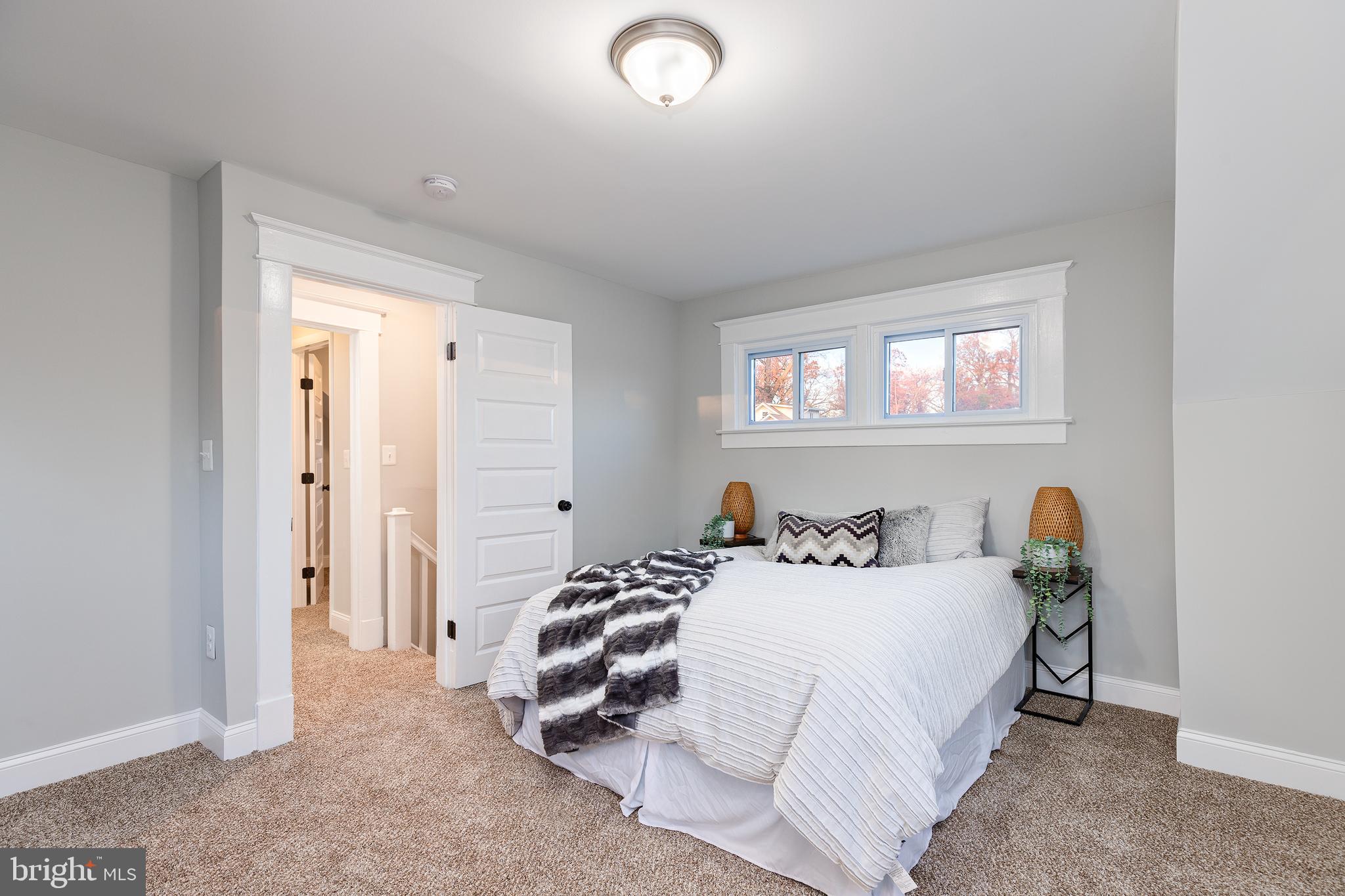 HOWARD PARK - Residential