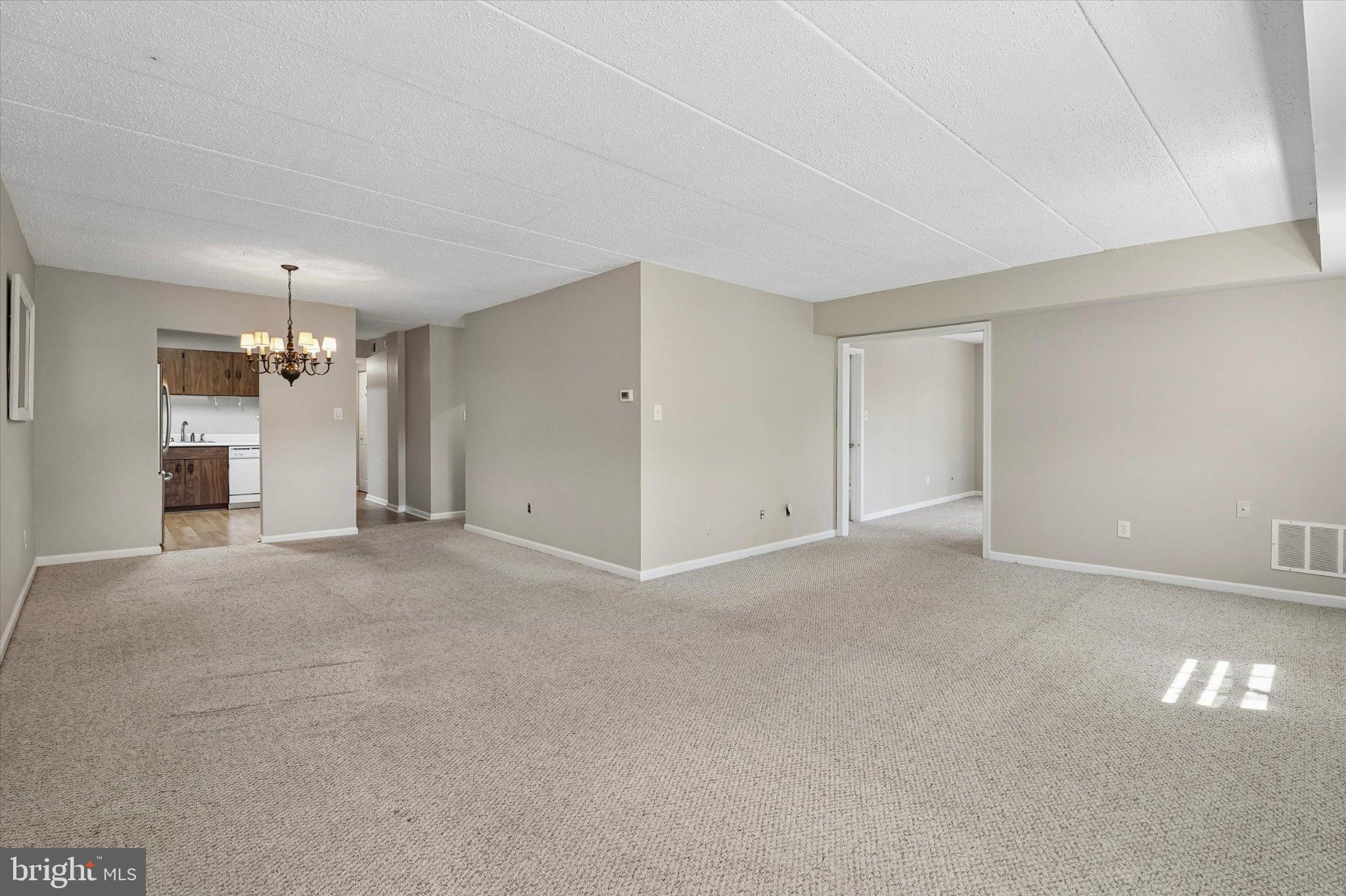 137 WOODSTREAM DRIVE 137