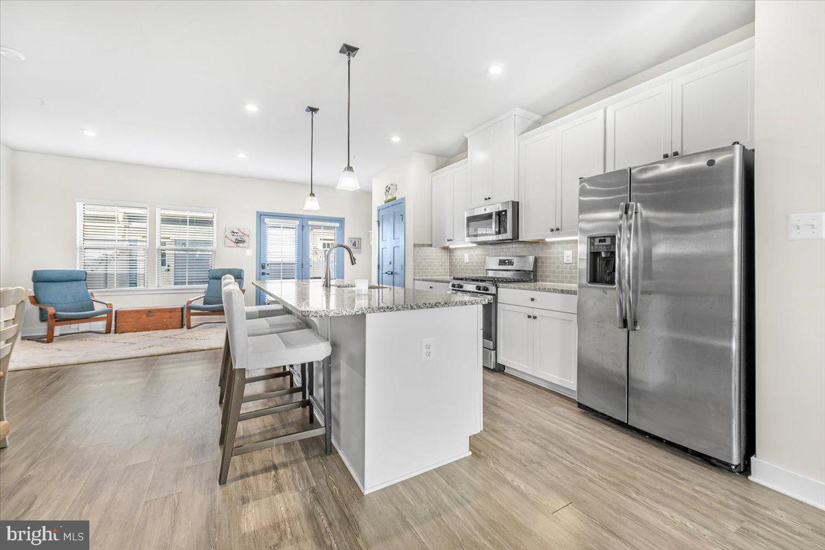 LAKE LINGANORE TOWN CENTER - Residential