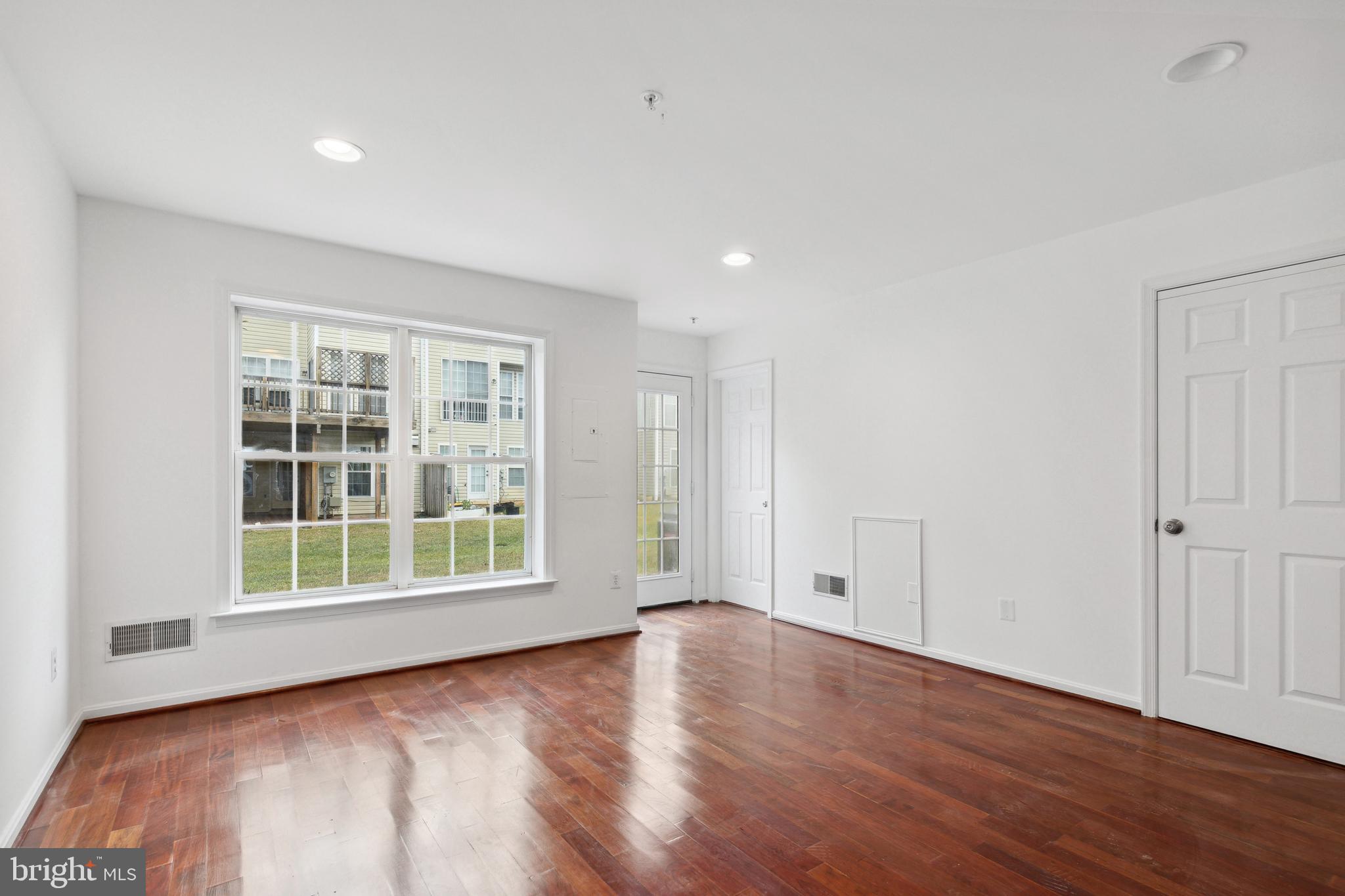 GATESTONE - Residential