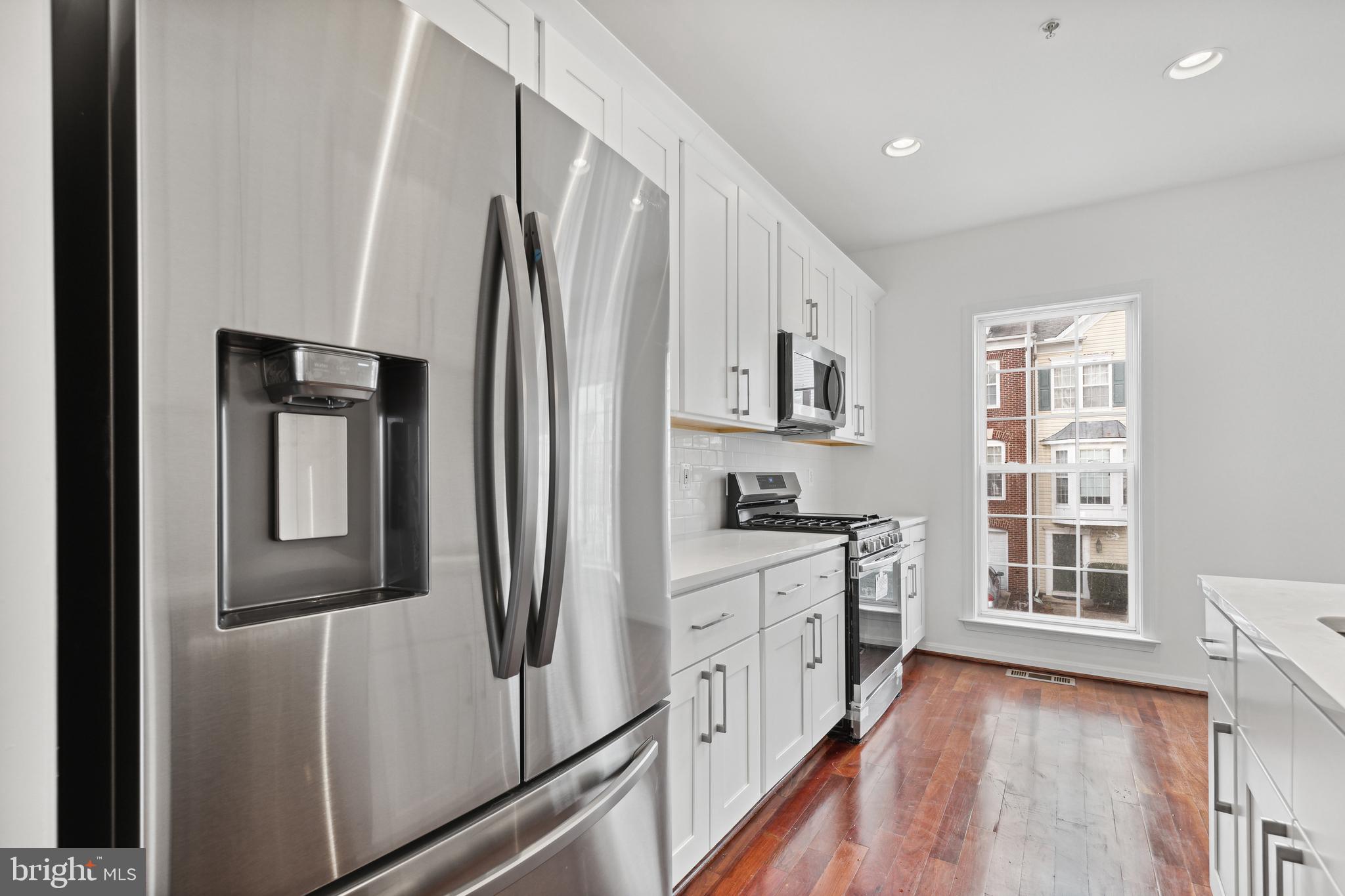 GATESTONE - Residential