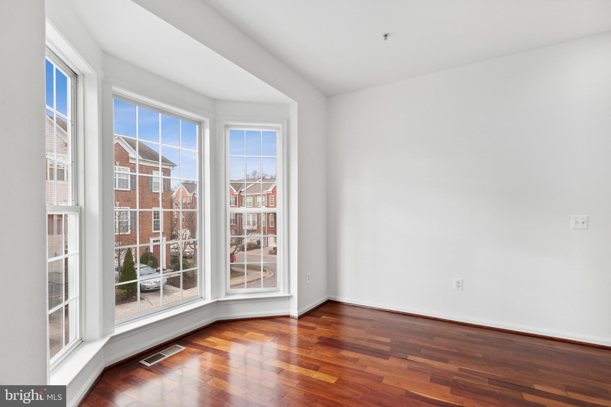 GATESTONE - Residential