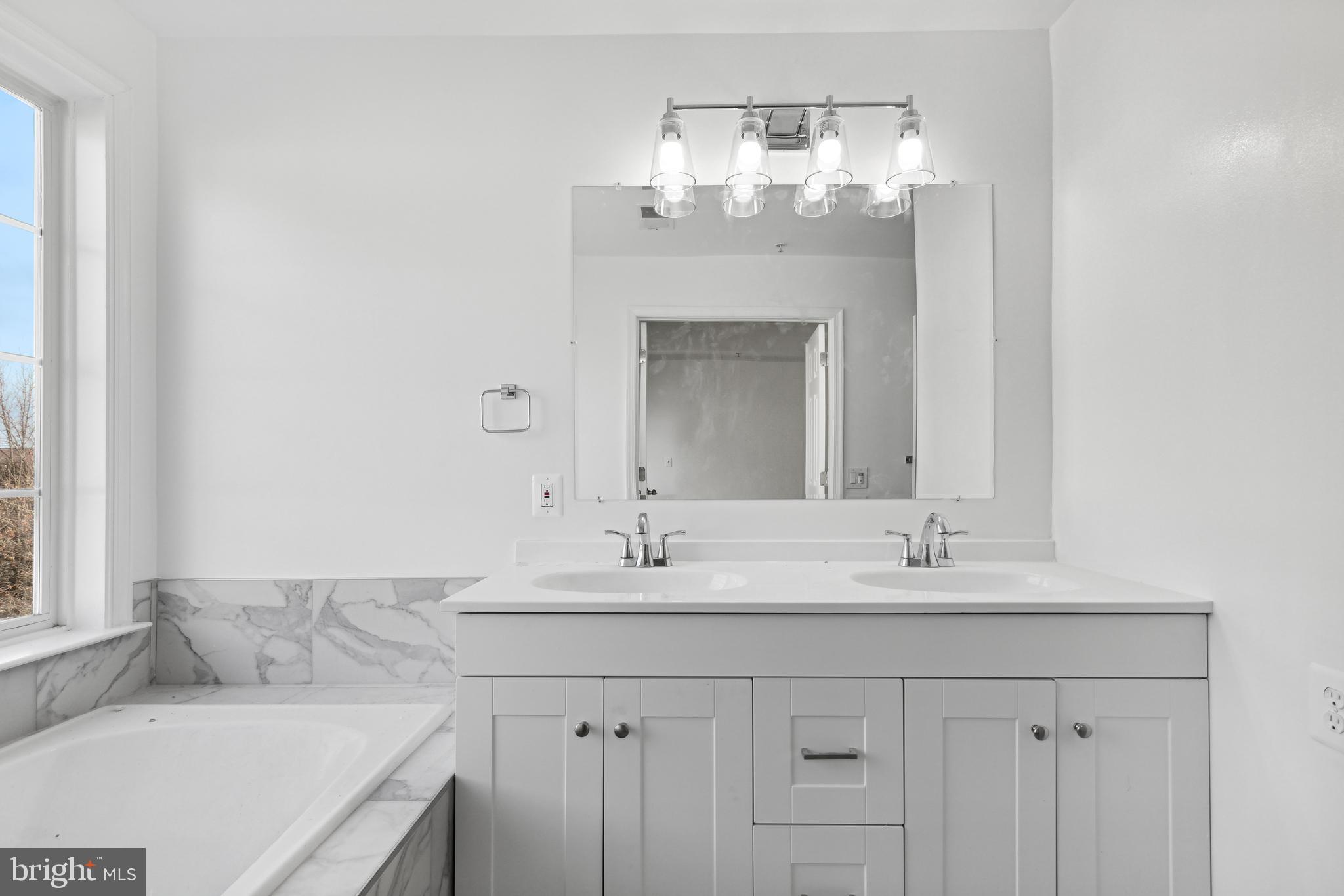 GATESTONE - Residential