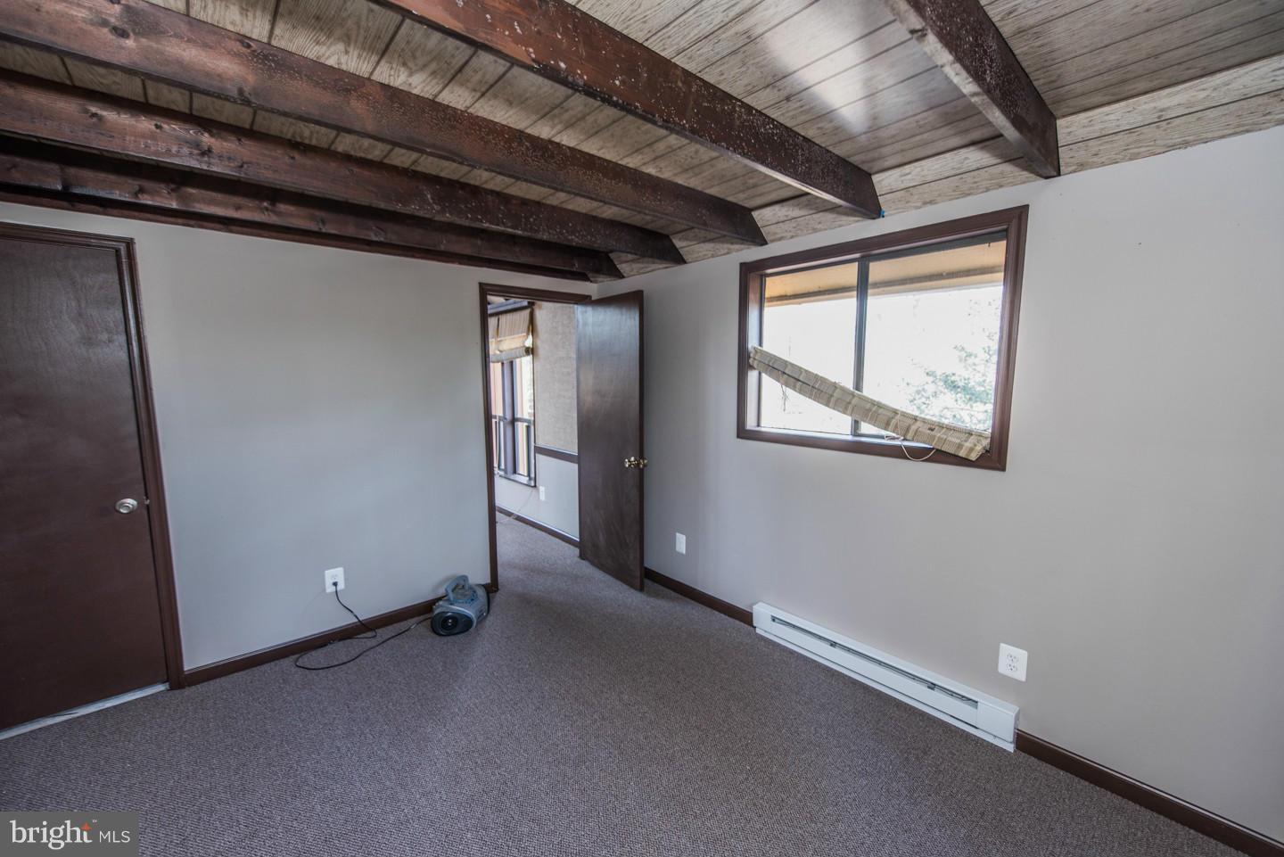 SPRUCE PINE HOLLOW - Residential