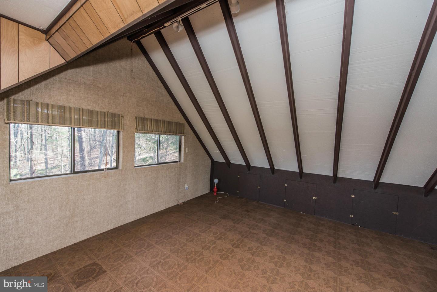 SPRUCE PINE HOLLOW - Residential