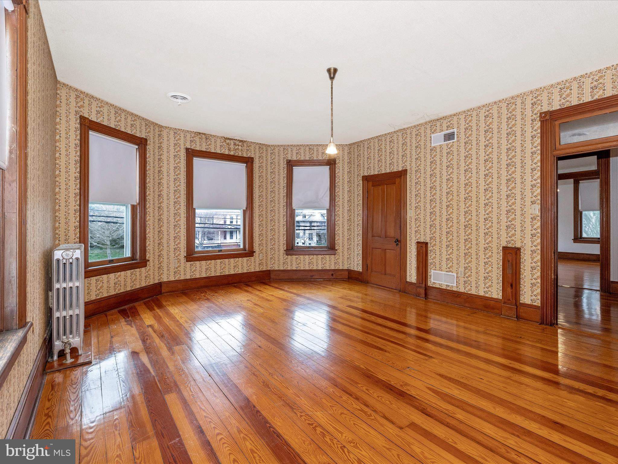 MIDDLETOWN - Residential