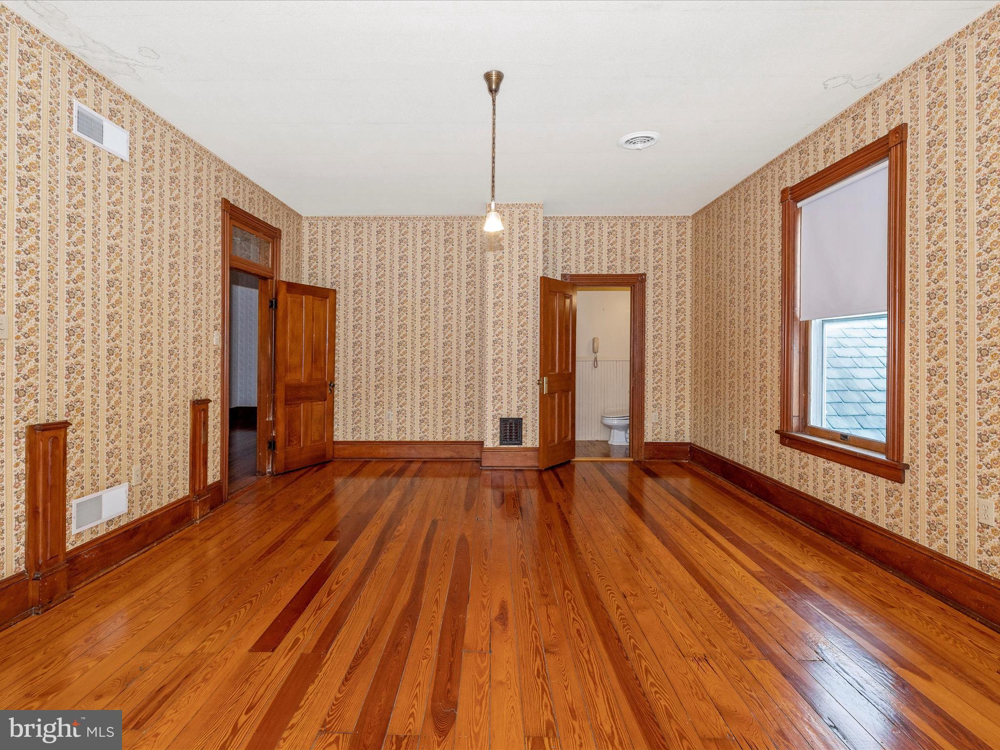 MIDDLETOWN - Residential