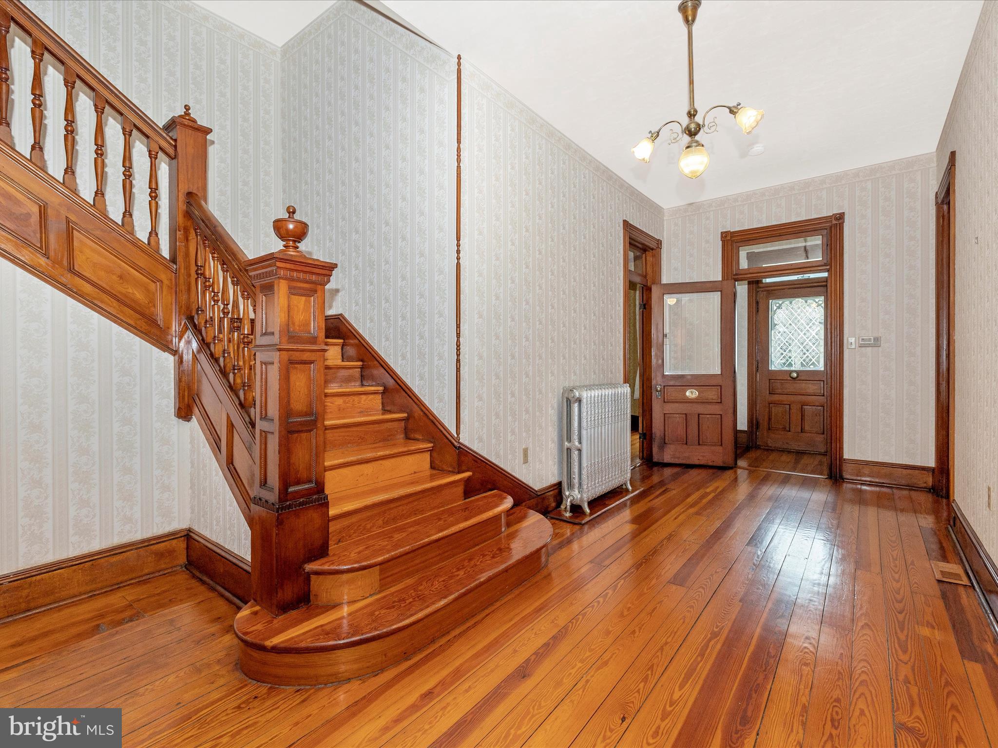 MIDDLETOWN - Residential