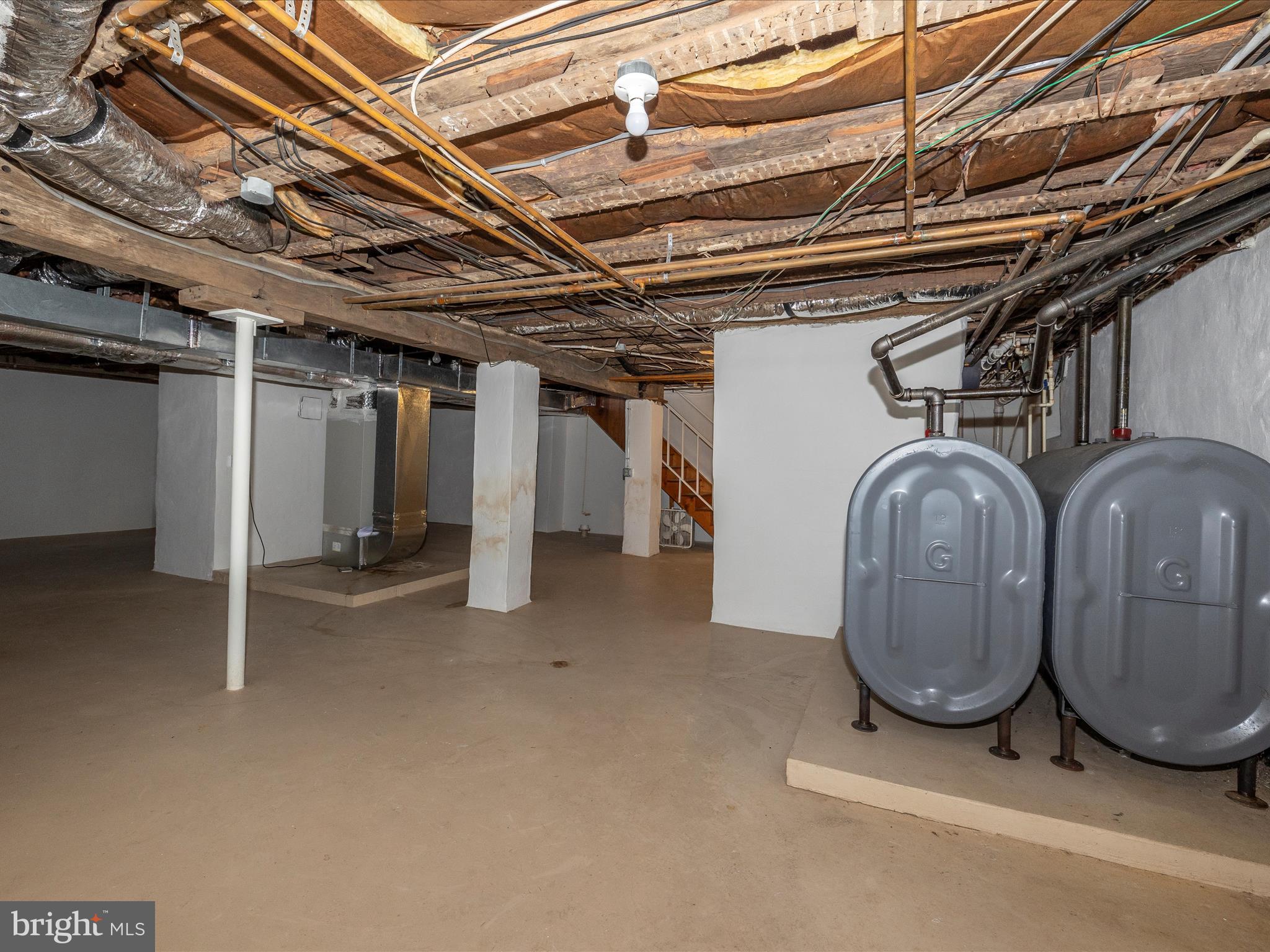 MIDDLETOWN - Residential