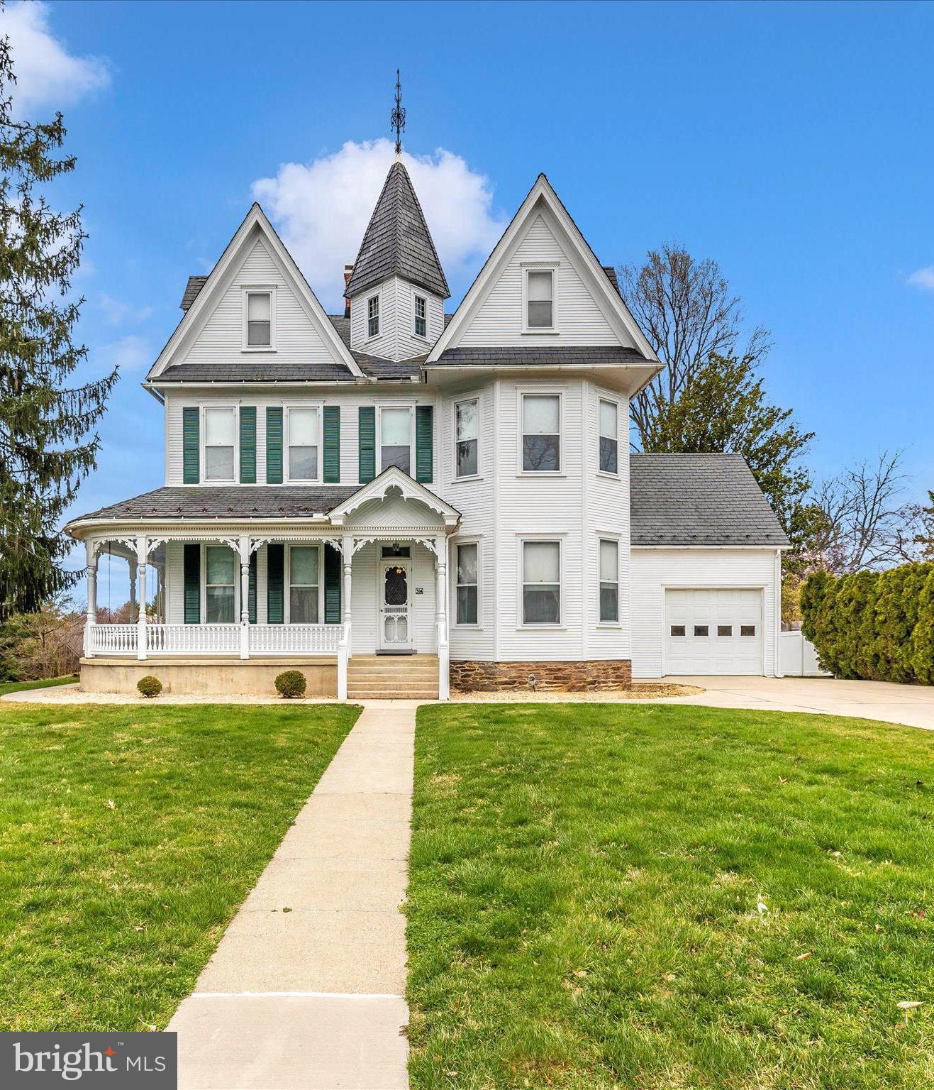 MIDDLETOWN - Residential