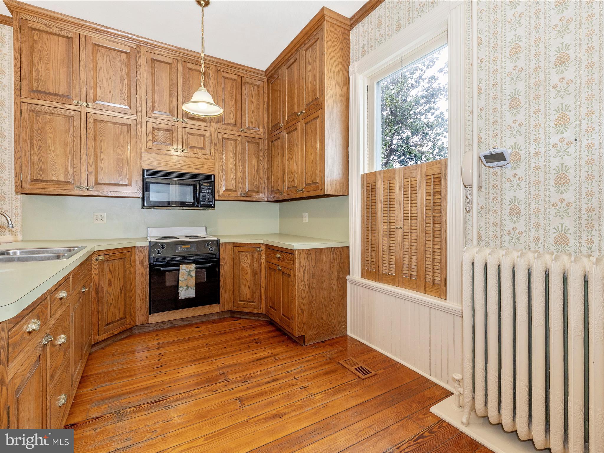 MIDDLETOWN - Residential