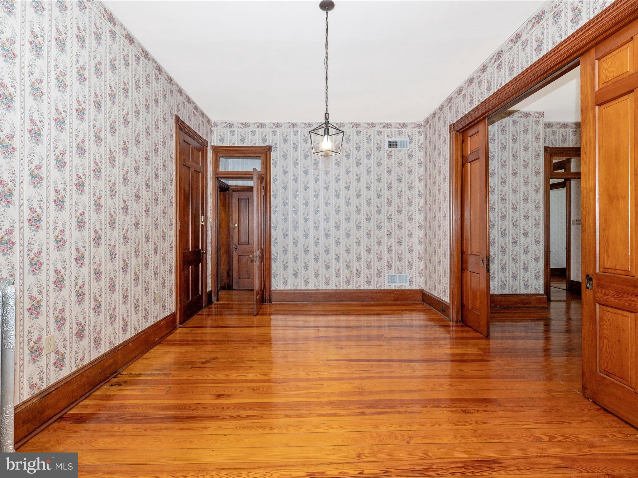 MIDDLETOWN - Residential