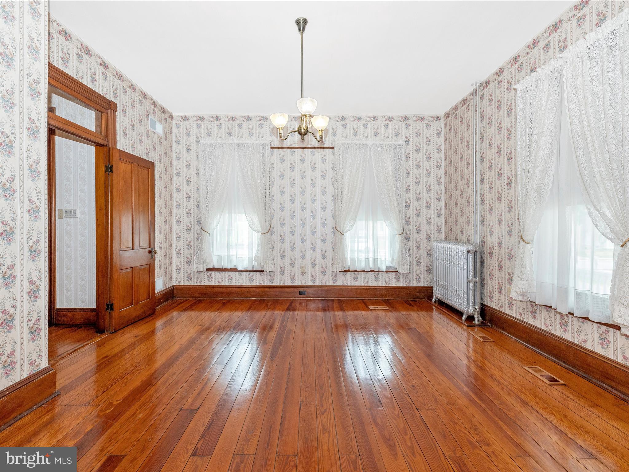 MIDDLETOWN - Residential