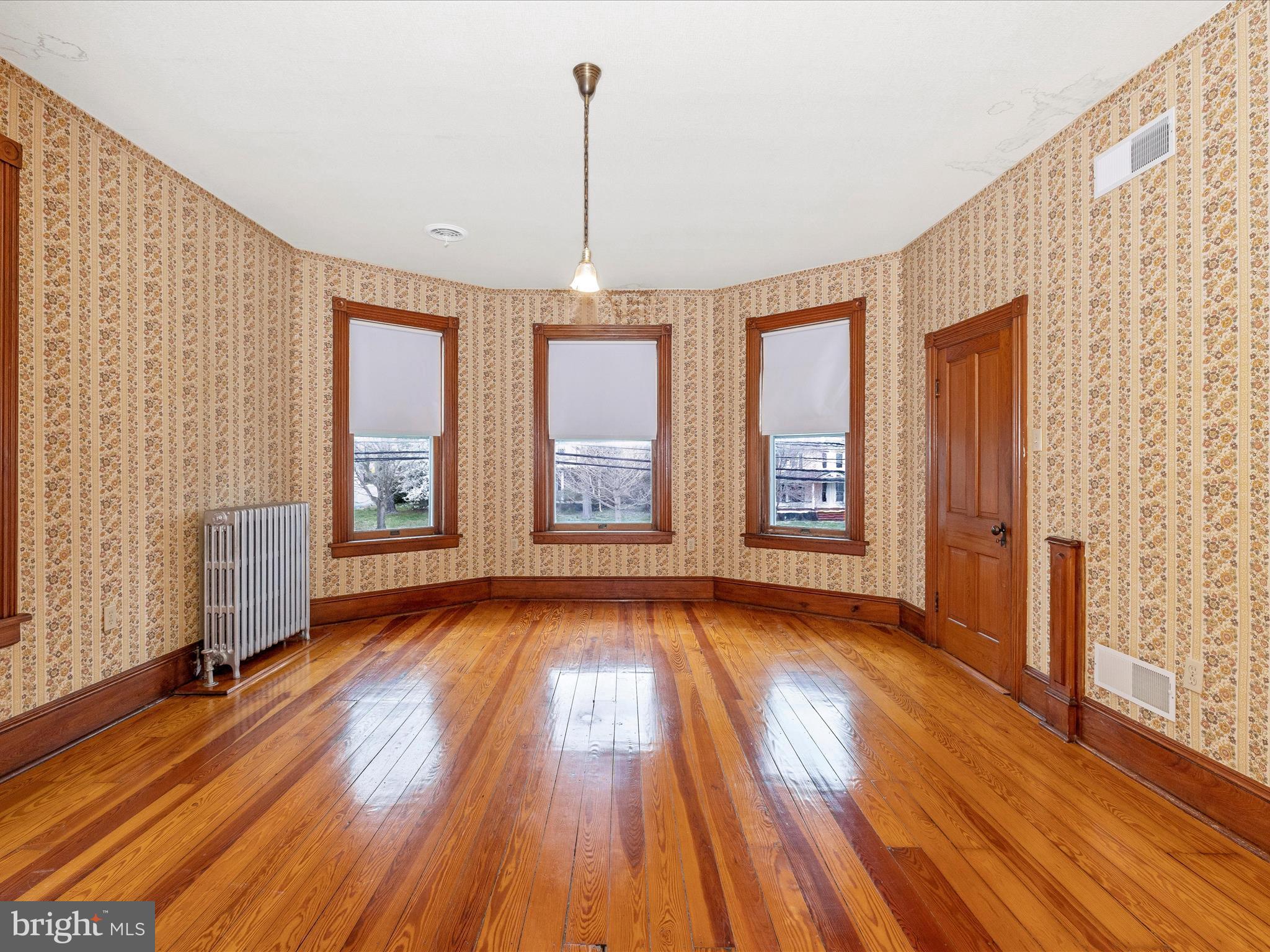 MIDDLETOWN - Residential