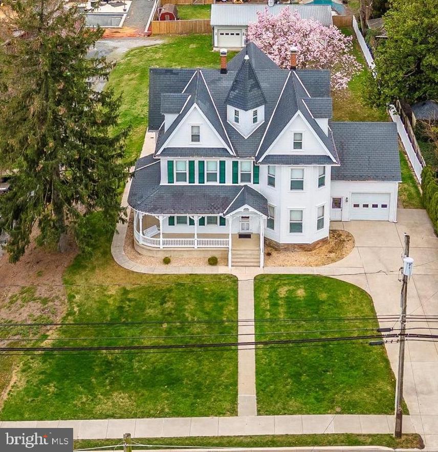 MIDDLETOWN - Residential