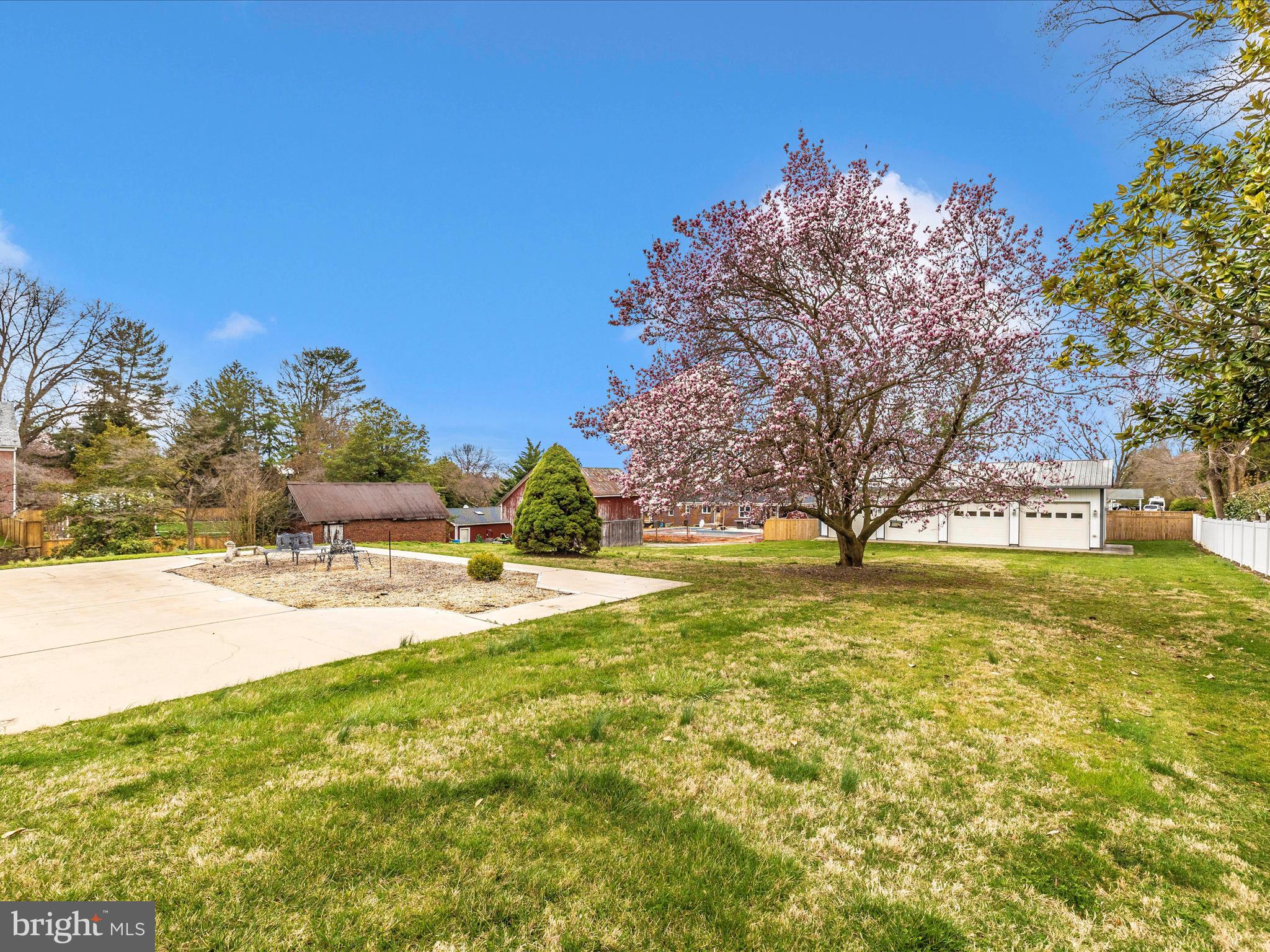 MIDDLETOWN - Residential