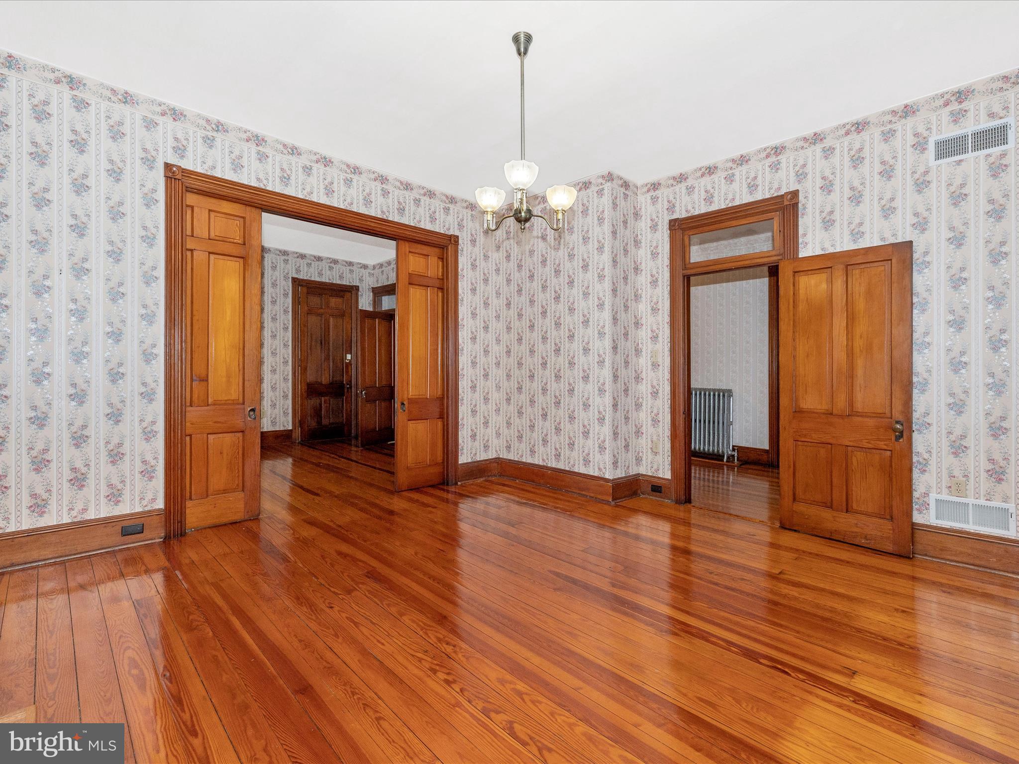 MIDDLETOWN - Residential