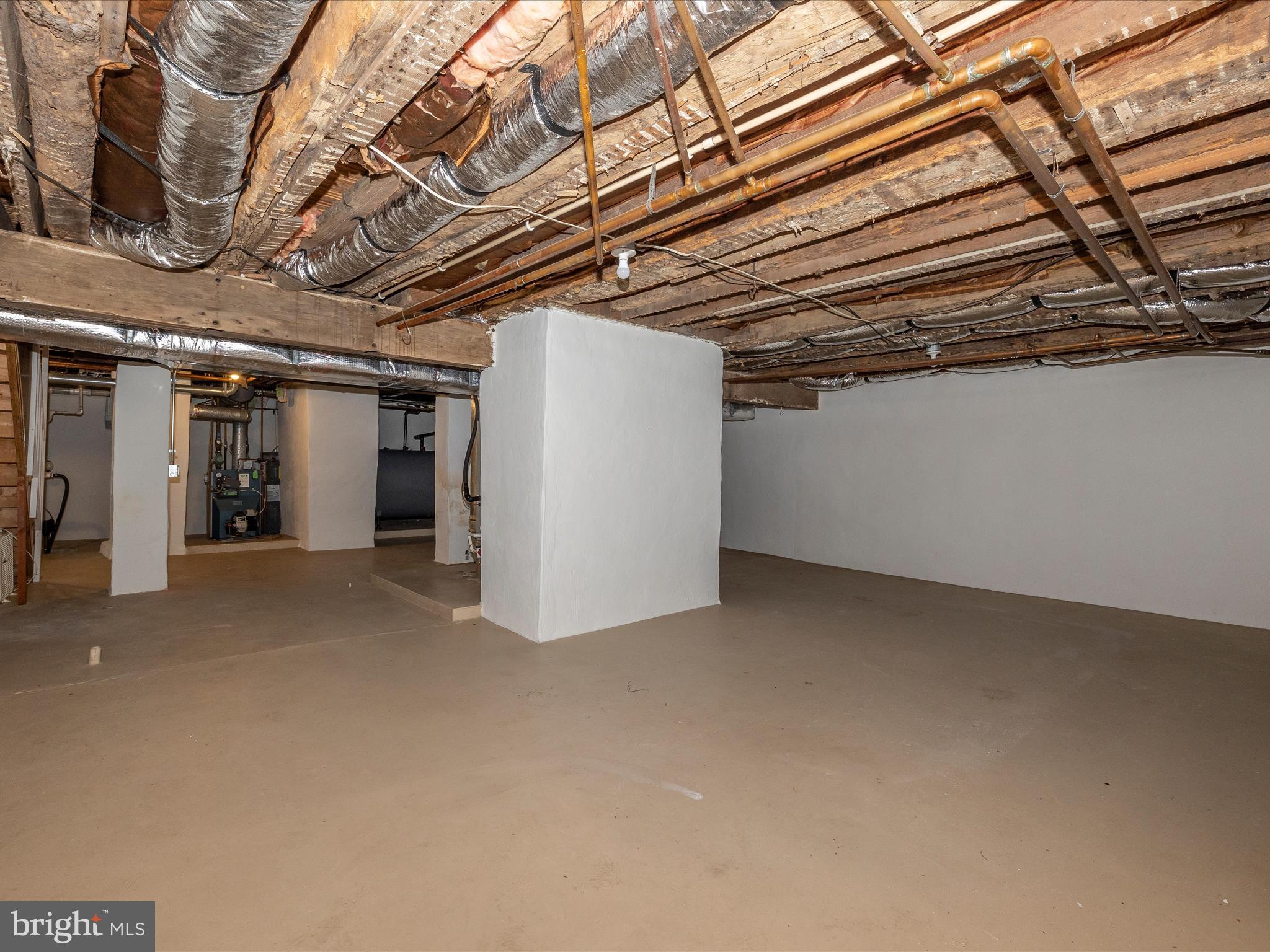 MIDDLETOWN - Residential