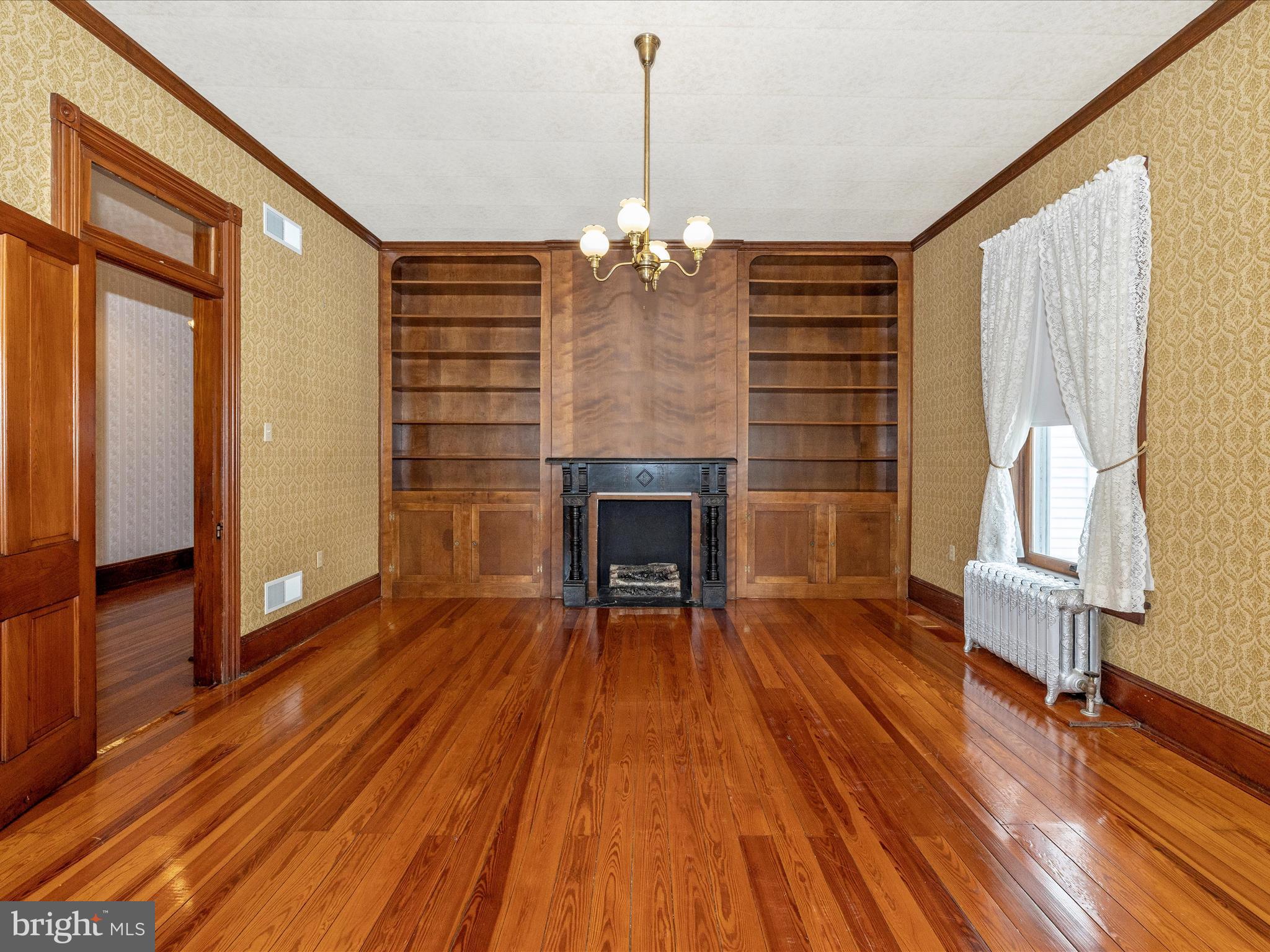 MIDDLETOWN - Residential