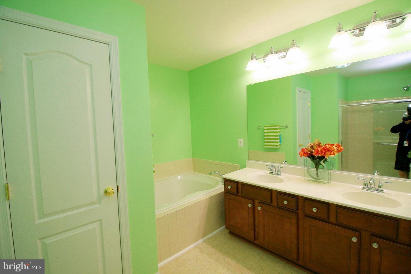 TASKERS CHANCE - Residential Lease